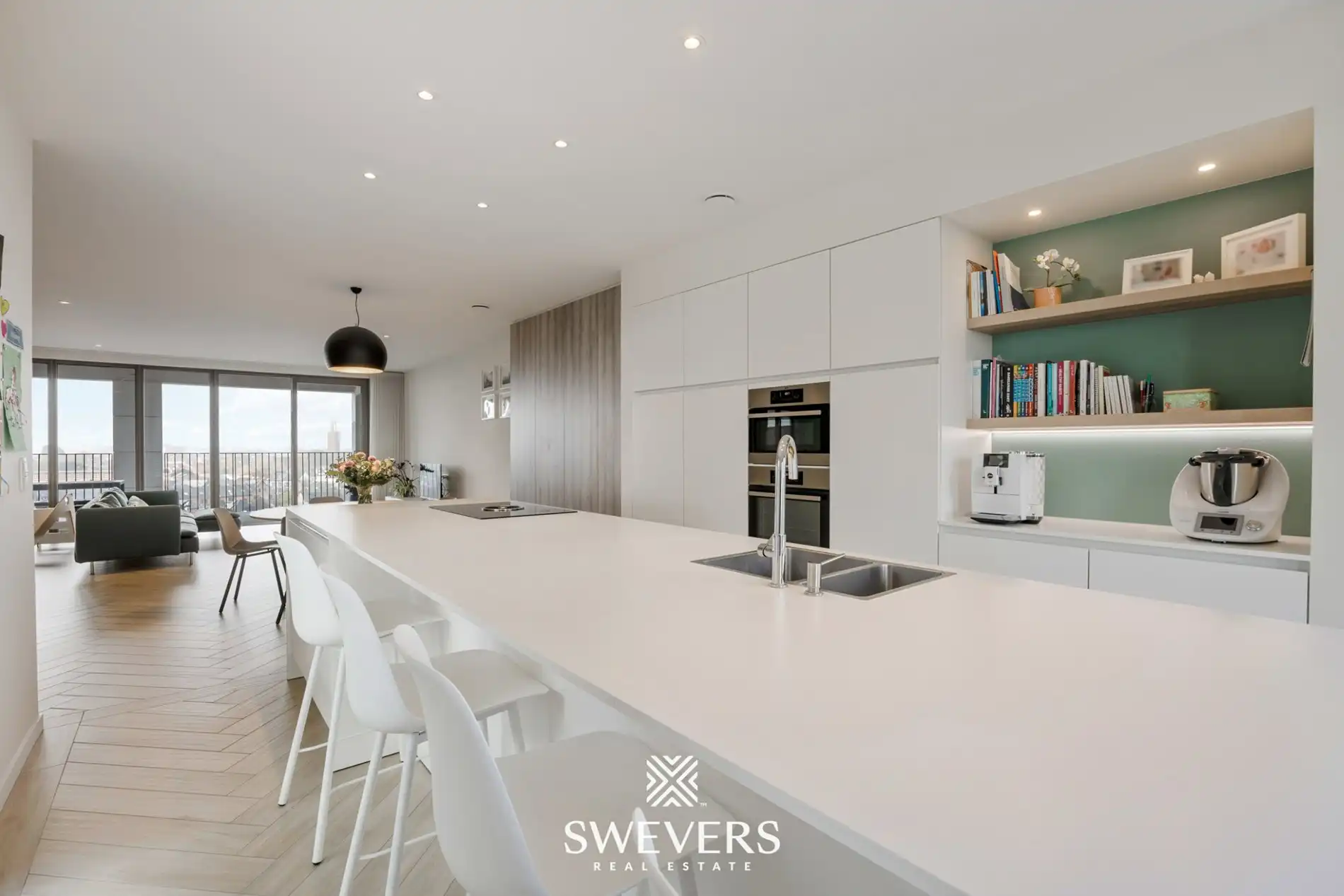Uniek penthouse (168m²) met 3 slpk en een fantastisch uitzicht in centrum Hasselt foto 14