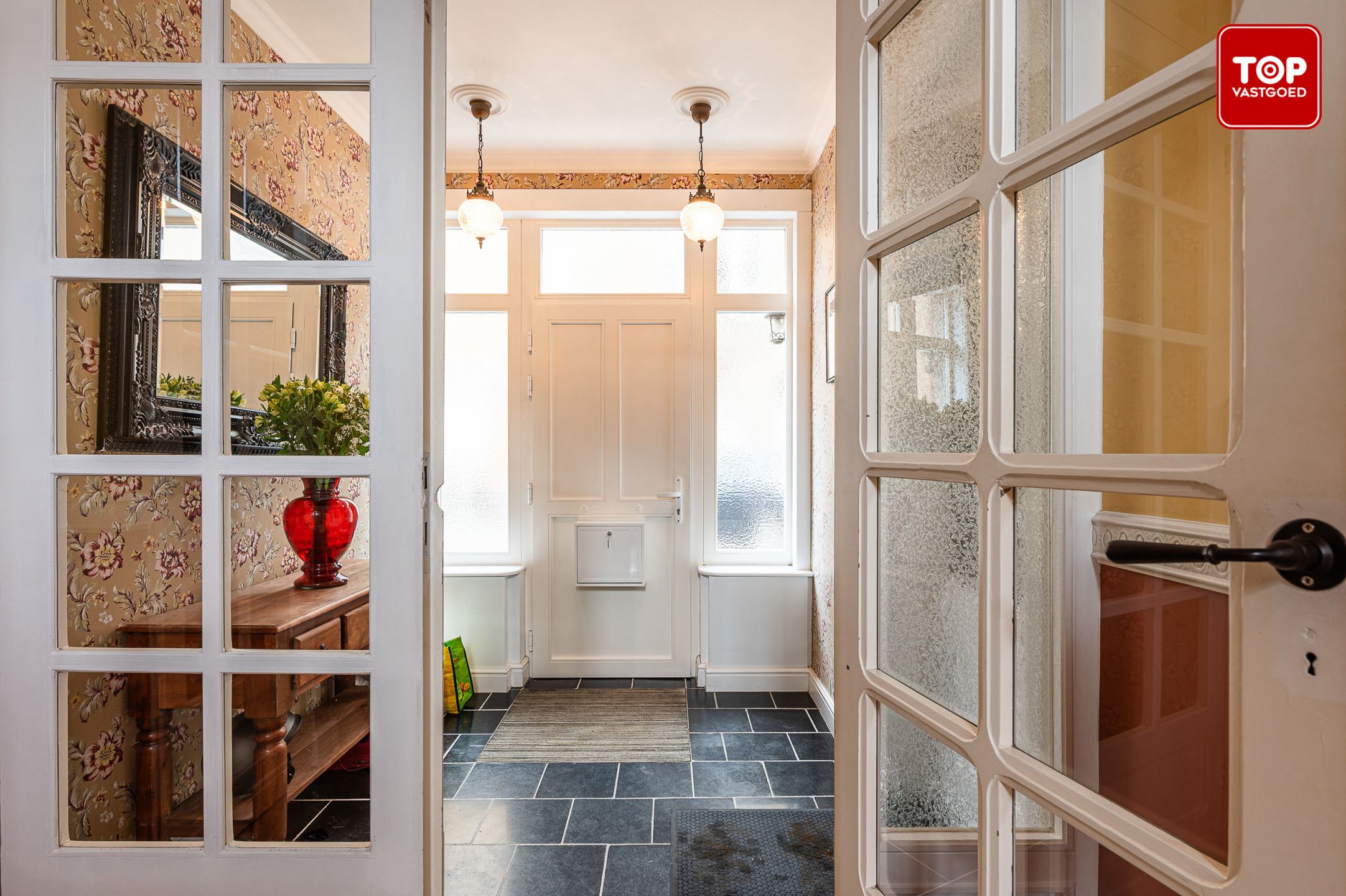 Gerenoveerde woning met 4 slaapkamers nabij de Bourgoyn foto 3