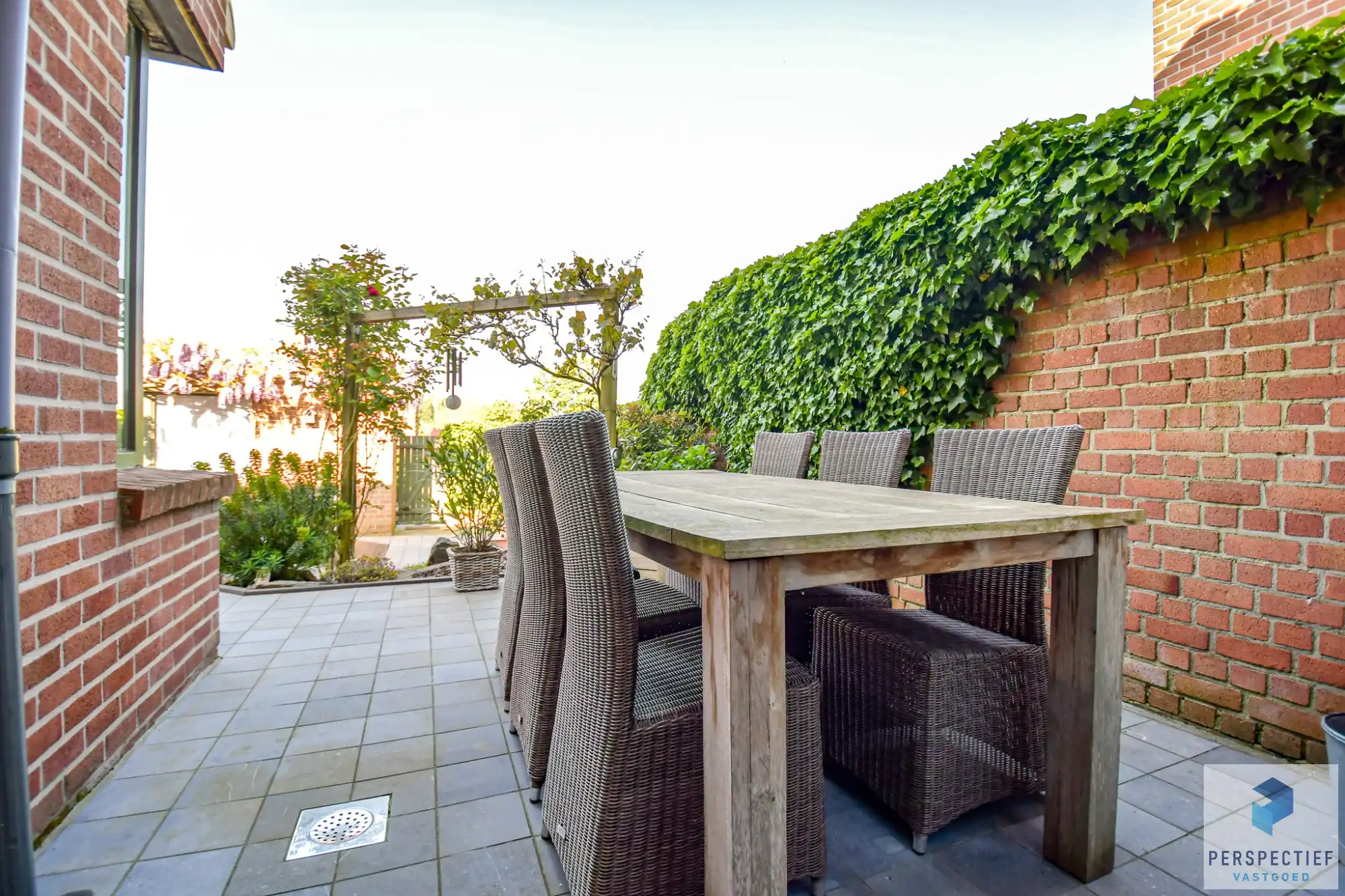 Ruime goed onderhouden woning met 3 slpk en tuin foto 20