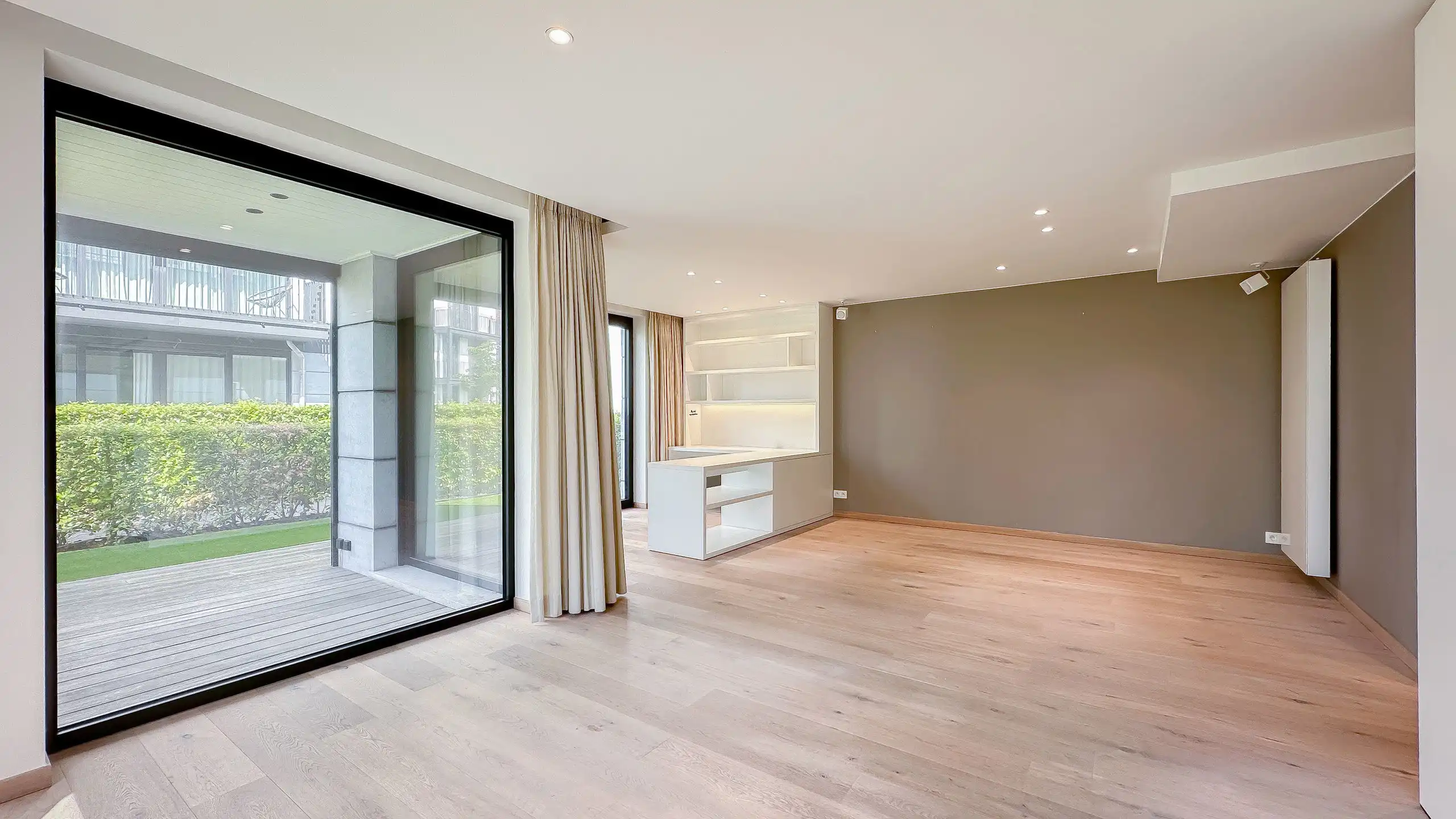 Gelijkvloers HOEKAPPARTEMENT, zonnig terras, te DUINENWATER foto 9