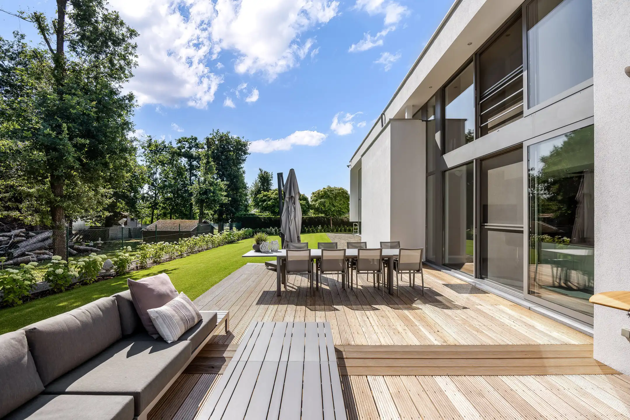 Hoogstaande villa met binnenzwembad te Lanaken foto 32