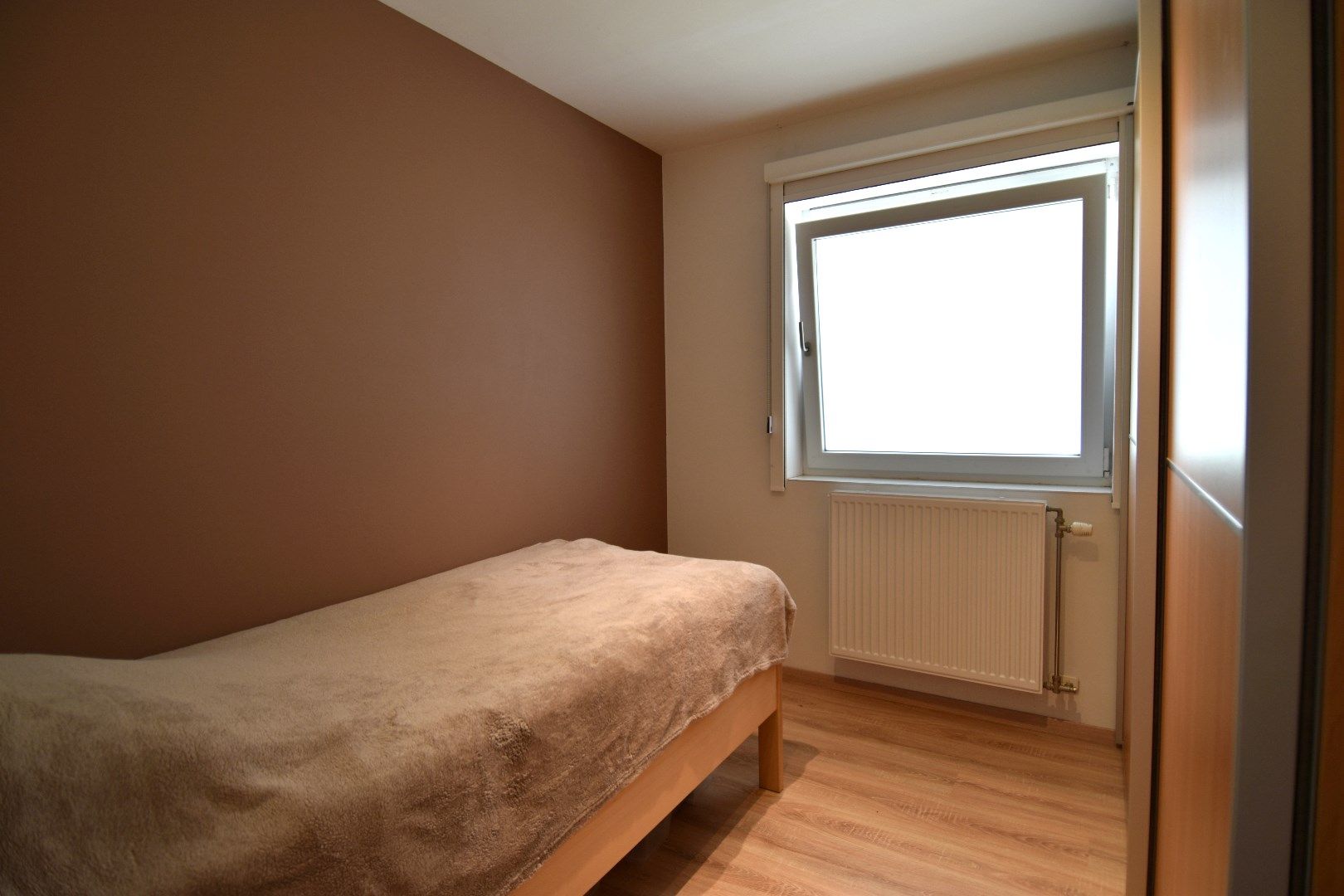 Instapklaar gelijkvloers 3-slaapkamerappartement/woning met tuin en garage nabij Gullegem-centrum foto 6