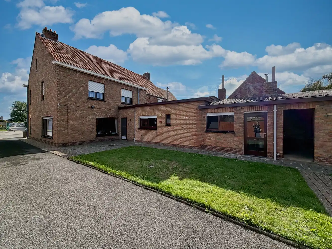 Heel ruime woning + zonnige tuin (1028m²) + landelijk verzicht foto 16