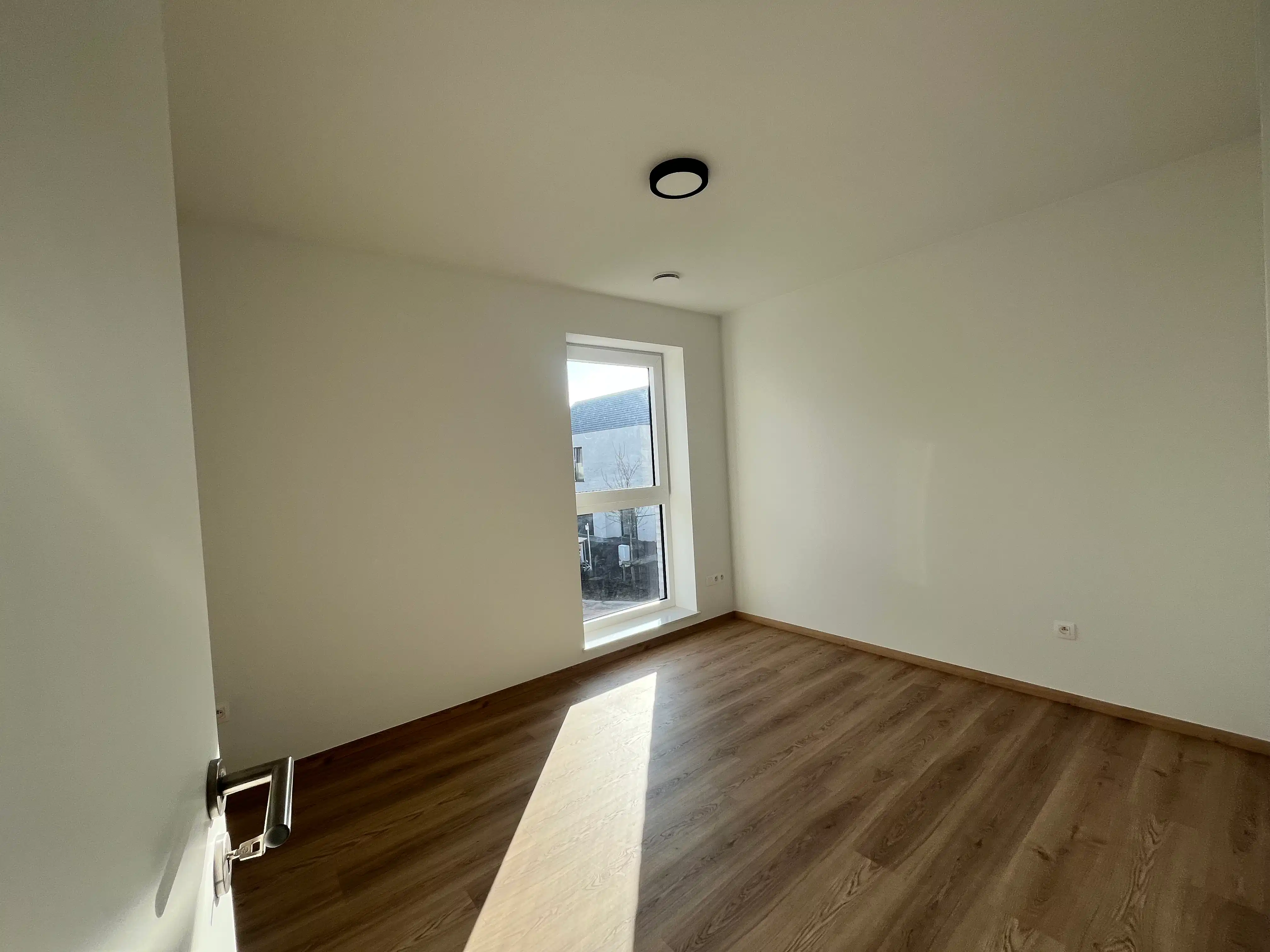 Moderne nieuwbouwwoning voorzien van 3 slaapkamers en carport foto 9