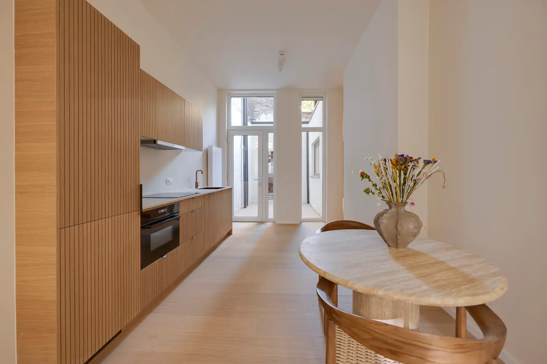 Renovatie appartement met patio in het hart van Antwerpen foto 2