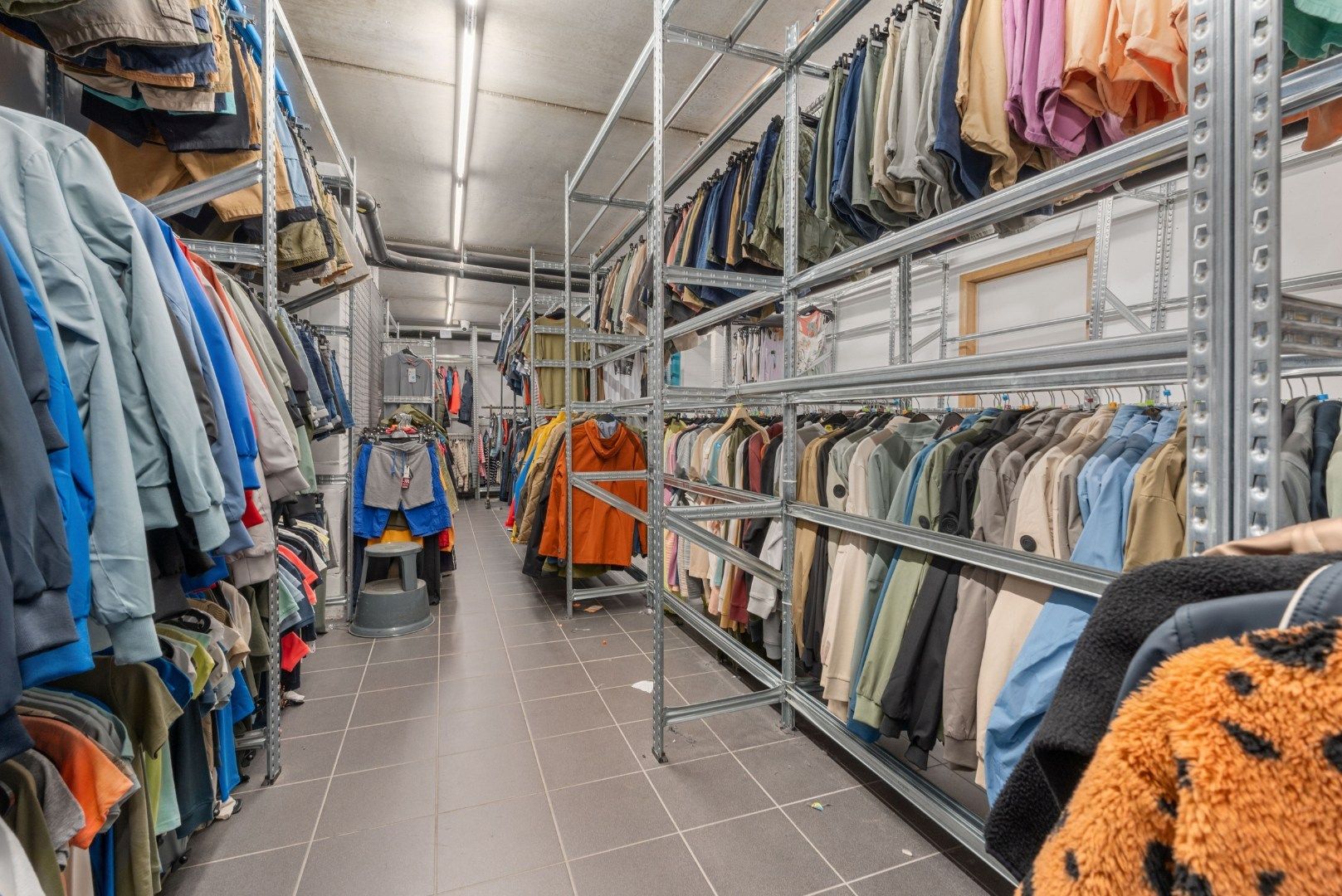 Handelspand te koop in Oostende – Topligging aan de Visserskaai foto 18