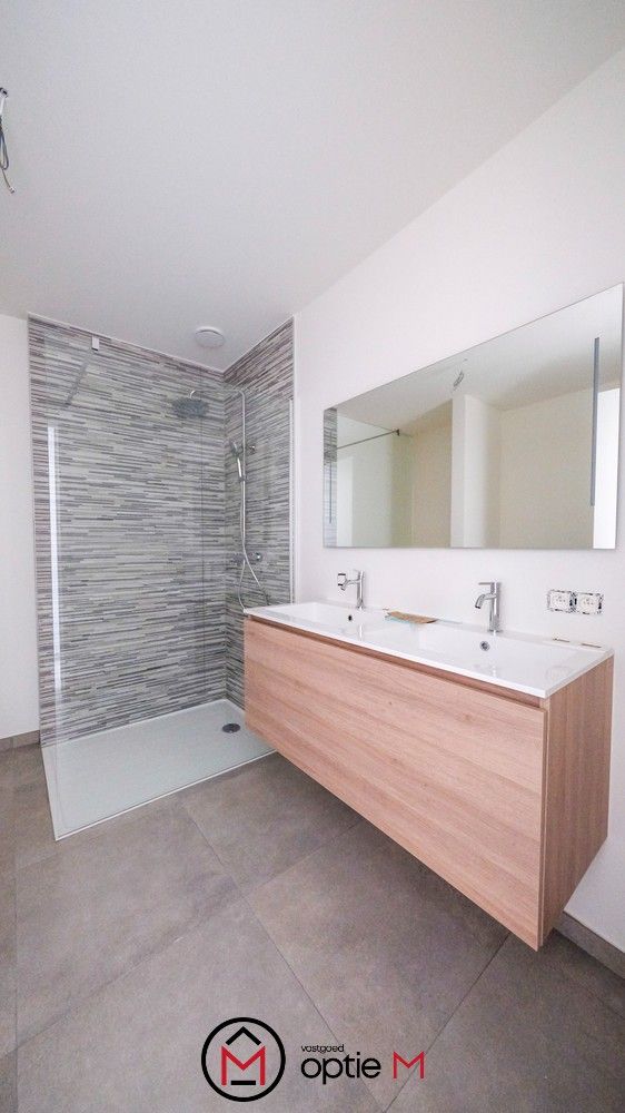 Modern BEN-appartement met 3 slpk en terras in Diepenbeek foto 9