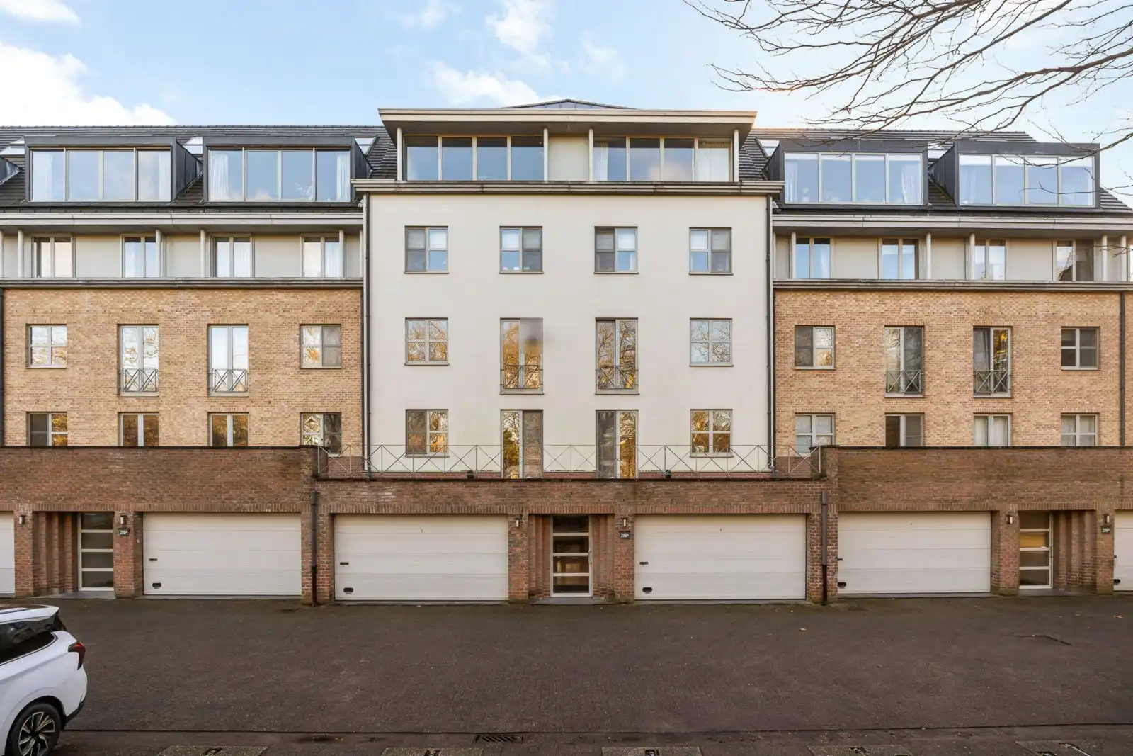 Modern appartement met uniek zicht op de golf van Brasschaat! foto 2