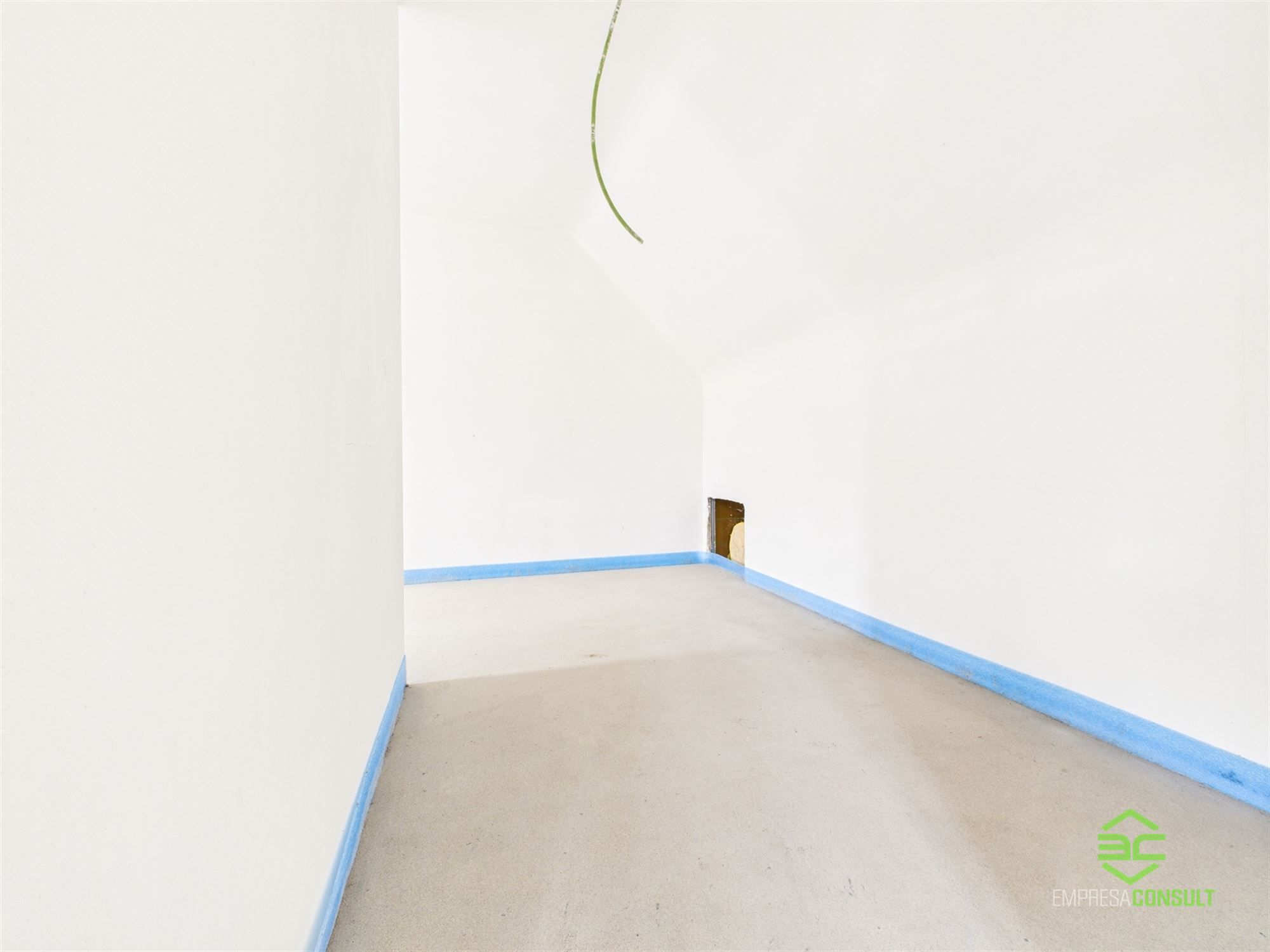 Afgewerkte nieuwbouw met 5 slpk en 2 badk onder registratie! foto 22