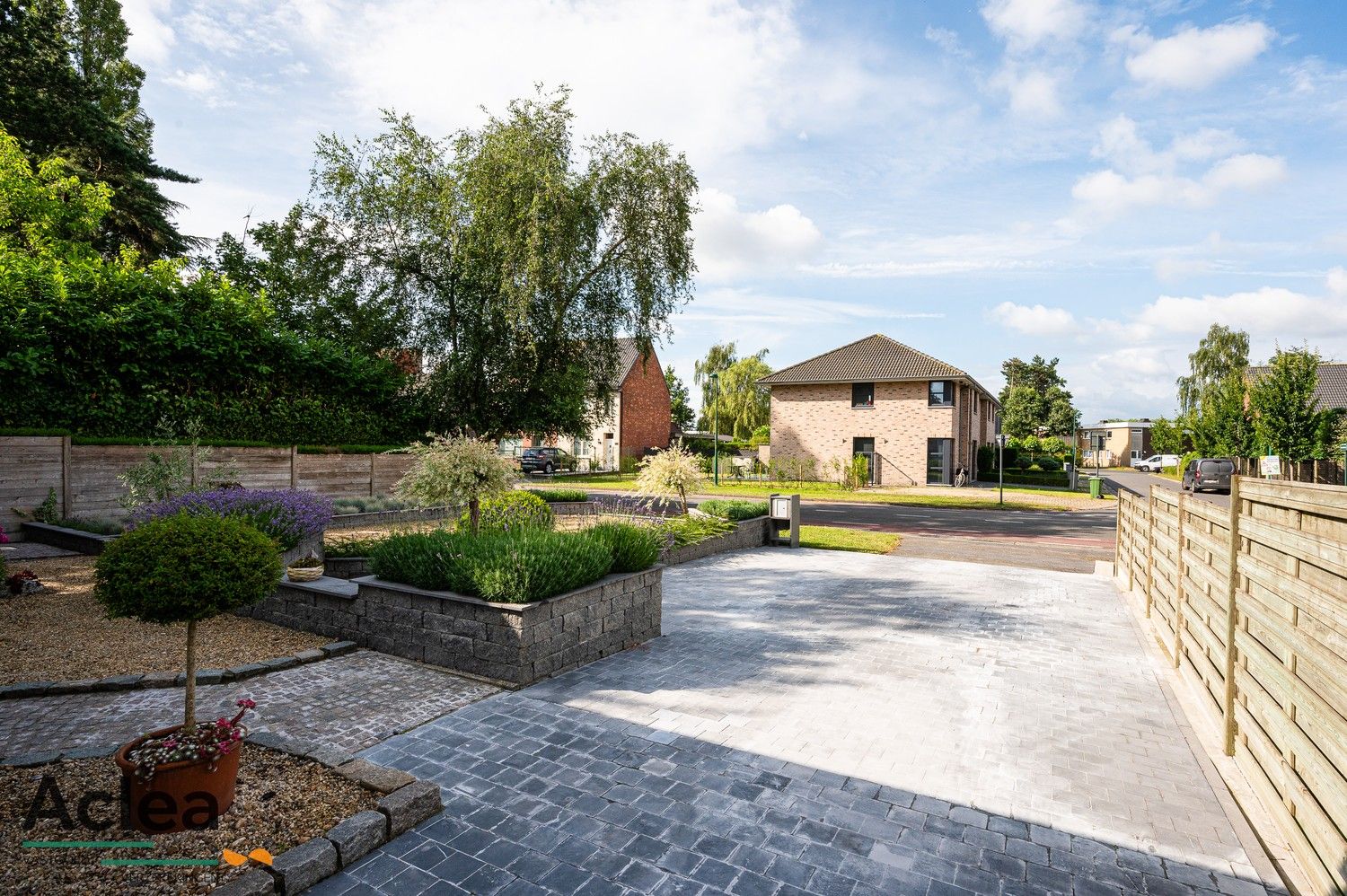 Charmante vrijstaande woning vlakbij het centrum foto 19