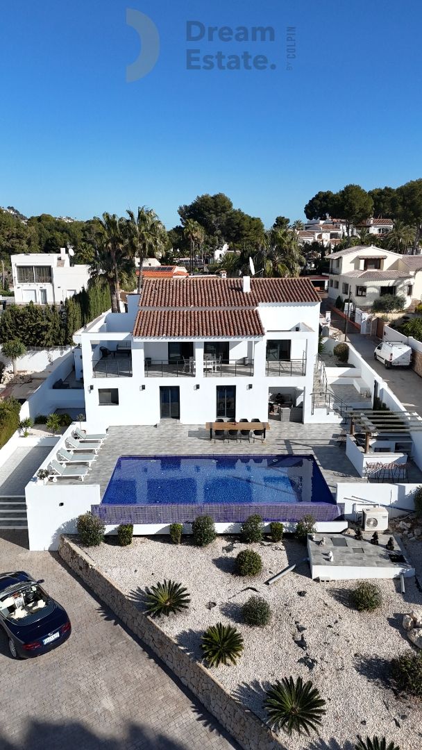 Luxe Villa in San Jaime, Moraira – Moderne Elegantie met Mediterrane Charme foto 3