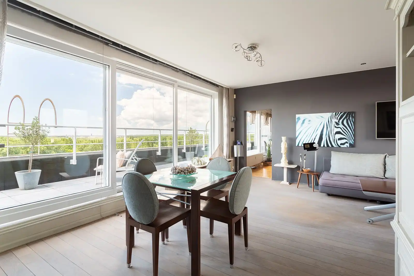 Exclusief penthouse met panoramisch uitzicht op de 12de verdieping foto 6