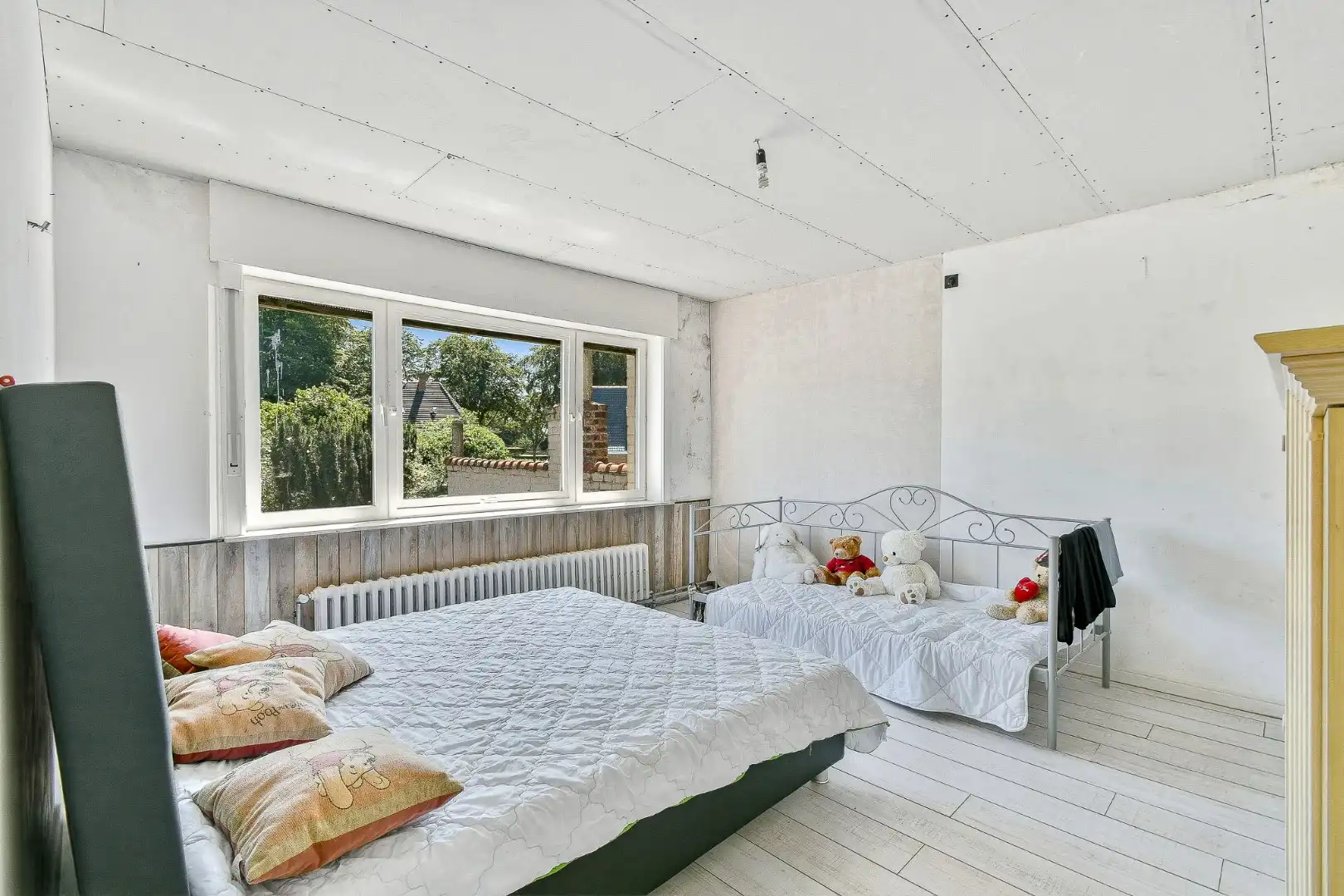 Woning met drie slaapkamers, garage en zonnige tuin foto 12