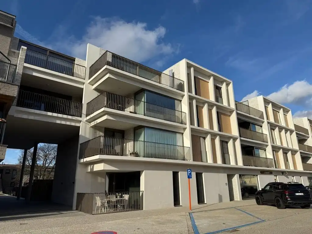 Stijlvol nieuwbouwappartement met 1 slaapkamer foto 3
