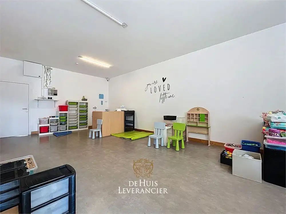 Uniek gebouw met handel en woongelegenheden te koop in Rumst foto 6