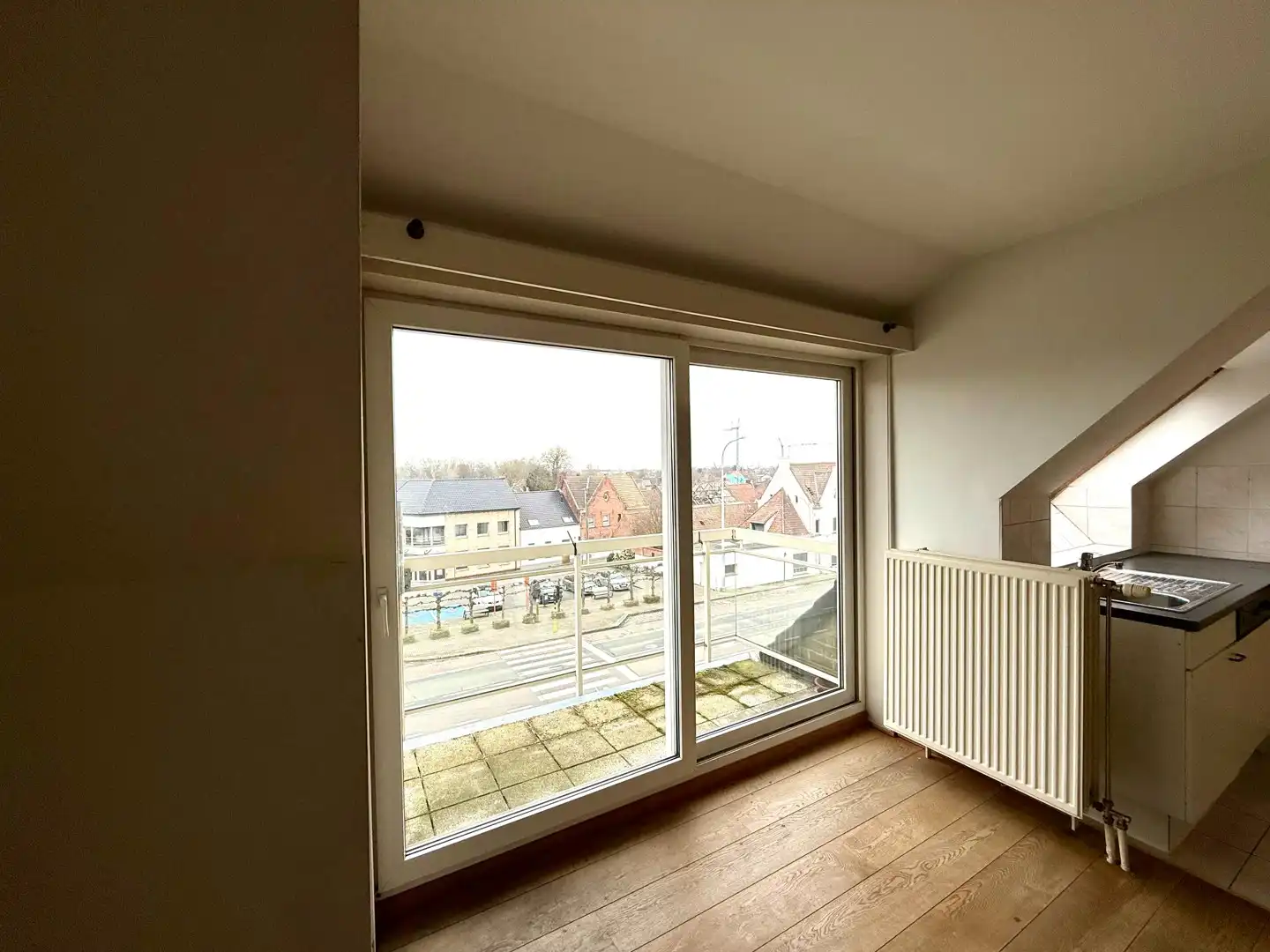 Dakappartement met 2 slaapkamers, 2 douchekamers en parkeerplaats foto 10