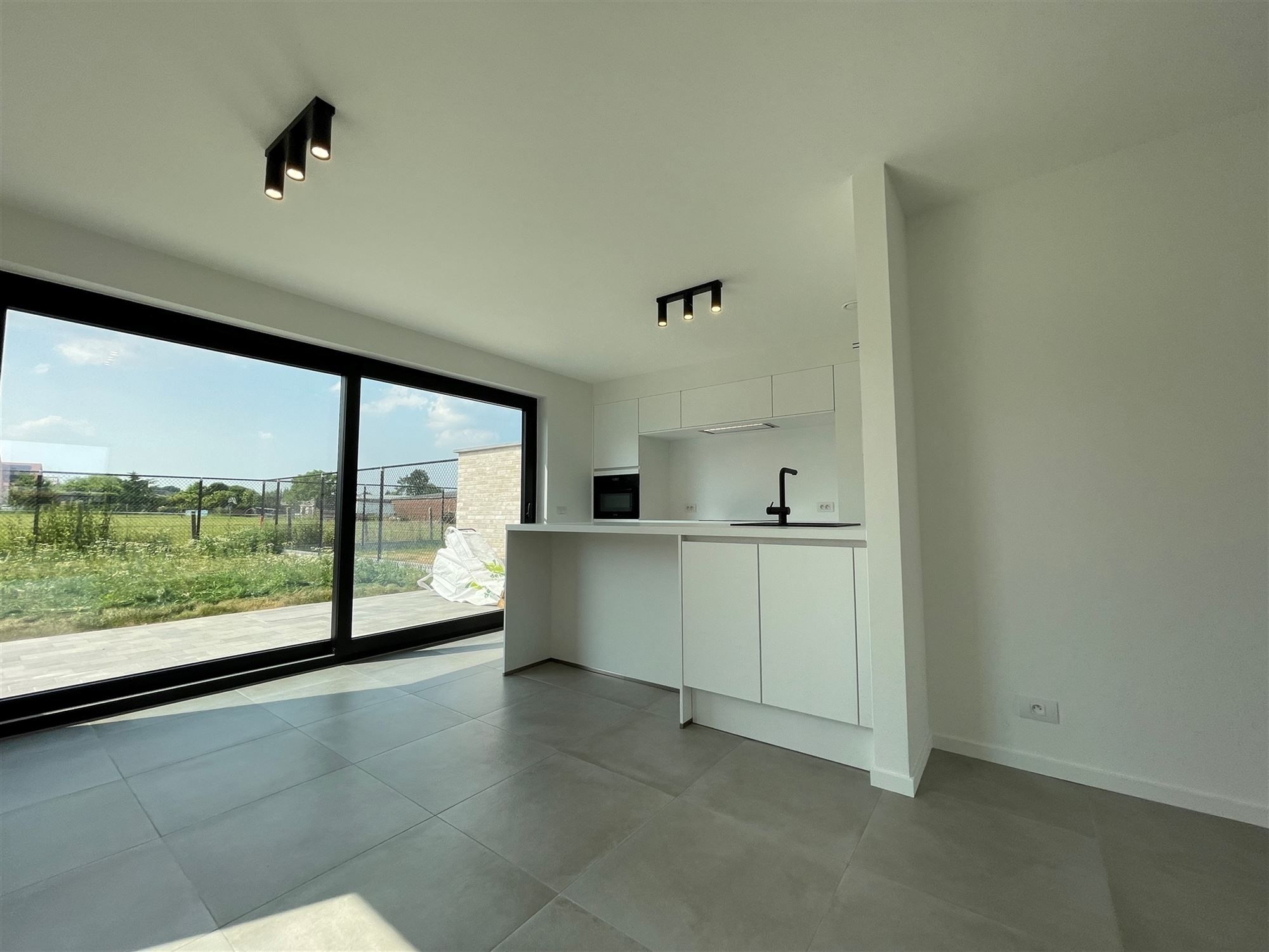 Nieuwbouwwoning te huur Zwevegem foto 3