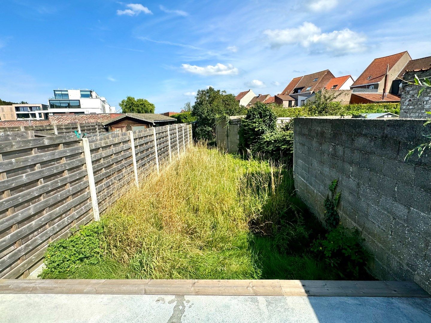 GERENOVEERDE WONING MET 2 SLPKS, TUIN EN HUURGARAGE foto 2