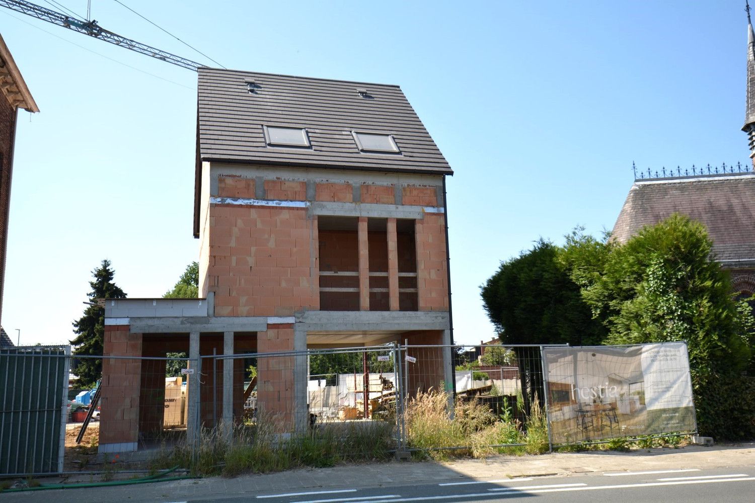 PROJECT HESTIA TE RANST! foto 3
