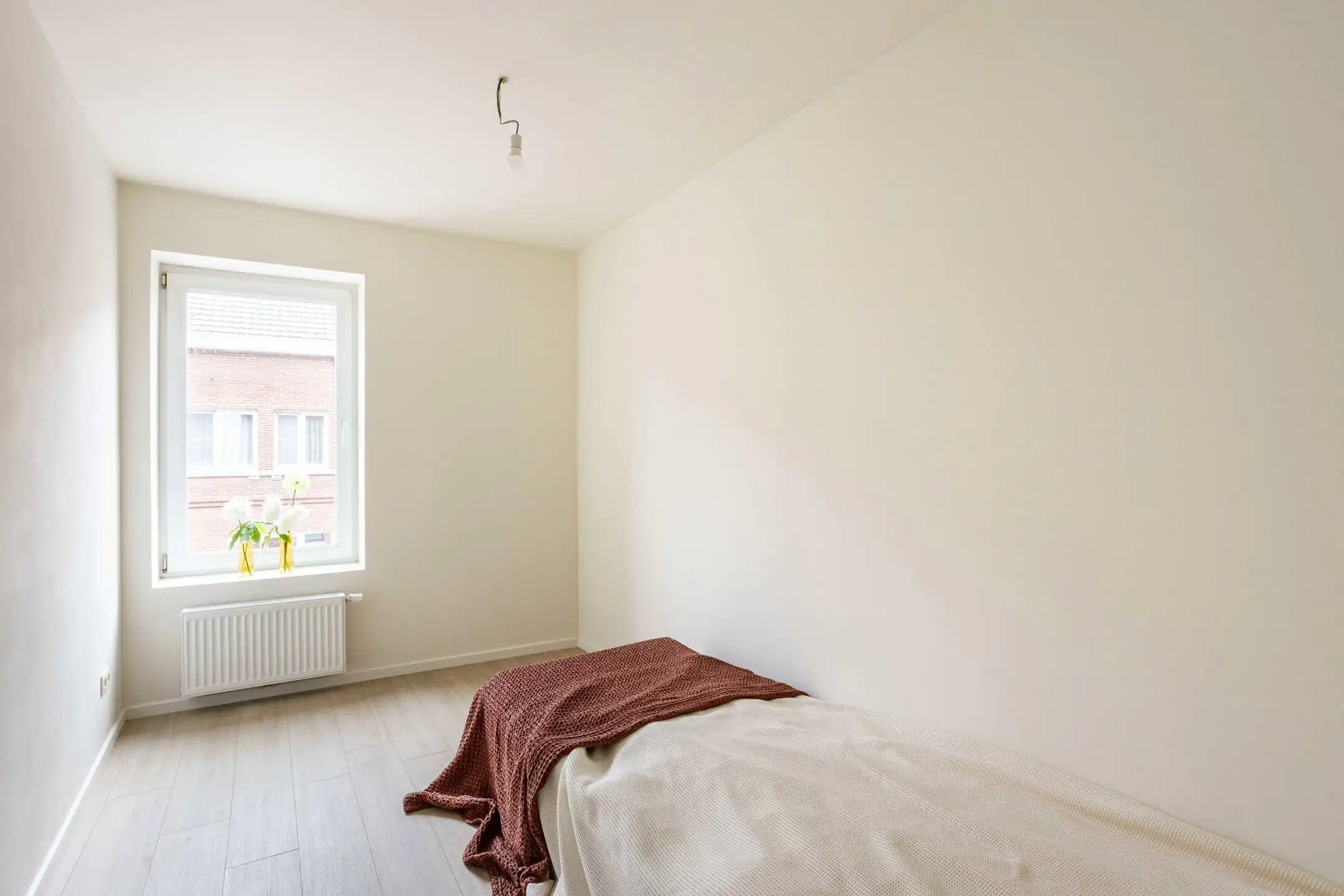 Volledig gerenoveerde woning met 4 slaapkamers foto 15