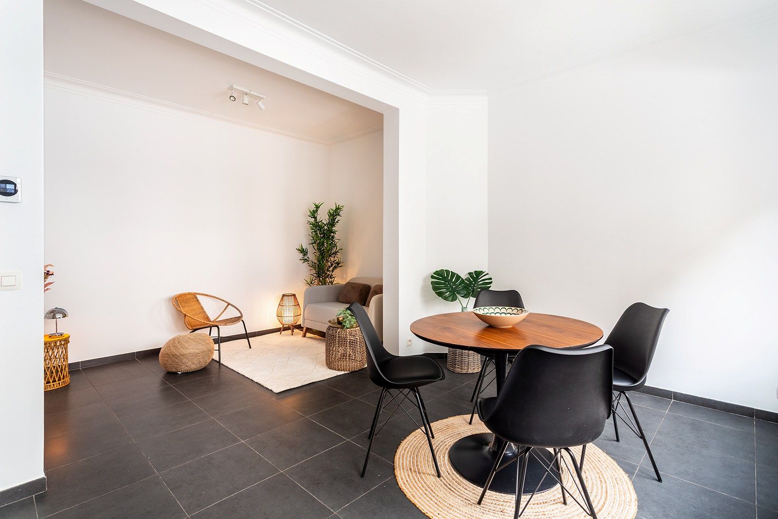  Ideaal starters- of investeringsappartement in de gegeerde wijk Zurenborg foto 3