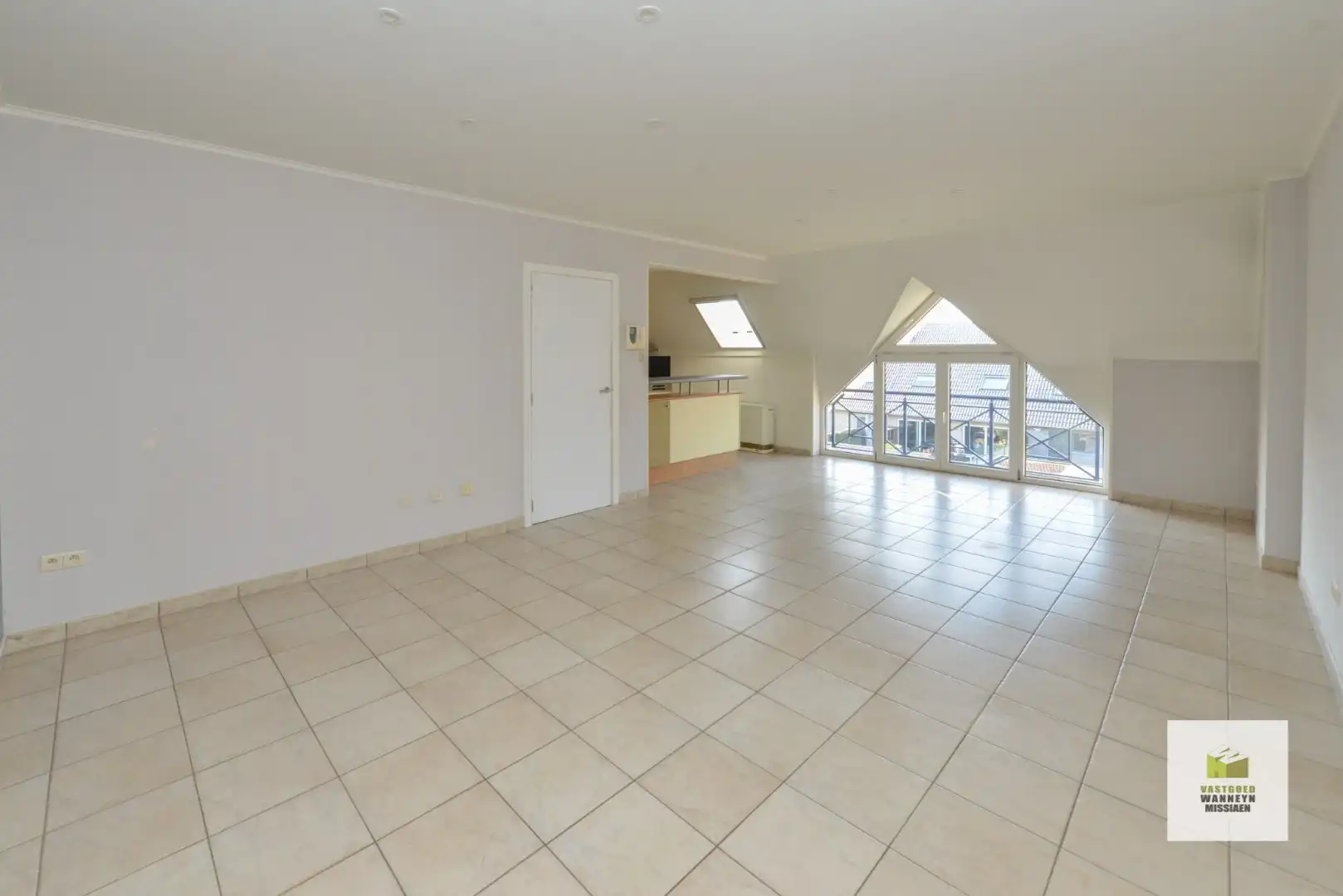 Topinvestering! 2-slaapkamer appartement mét zonnepanelen én autostaanplaats foto 3