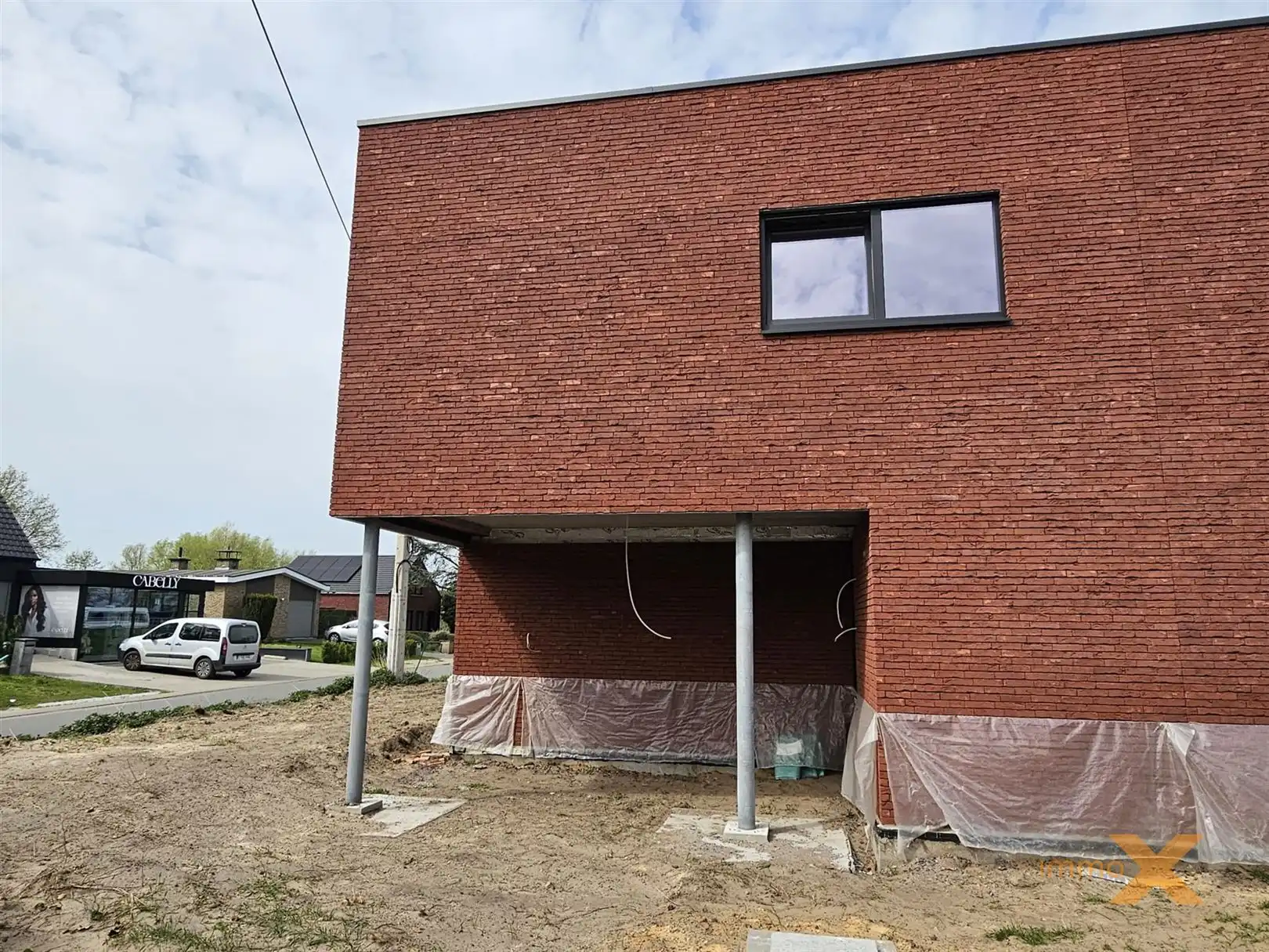 STIJLVOLLE MODERNE NIEUWBOUW MET CARPORT foto 4