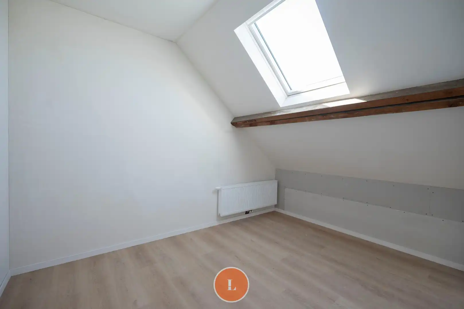 Recent gerenoveerde woning met 3 slaapkamers en tuin foto 12