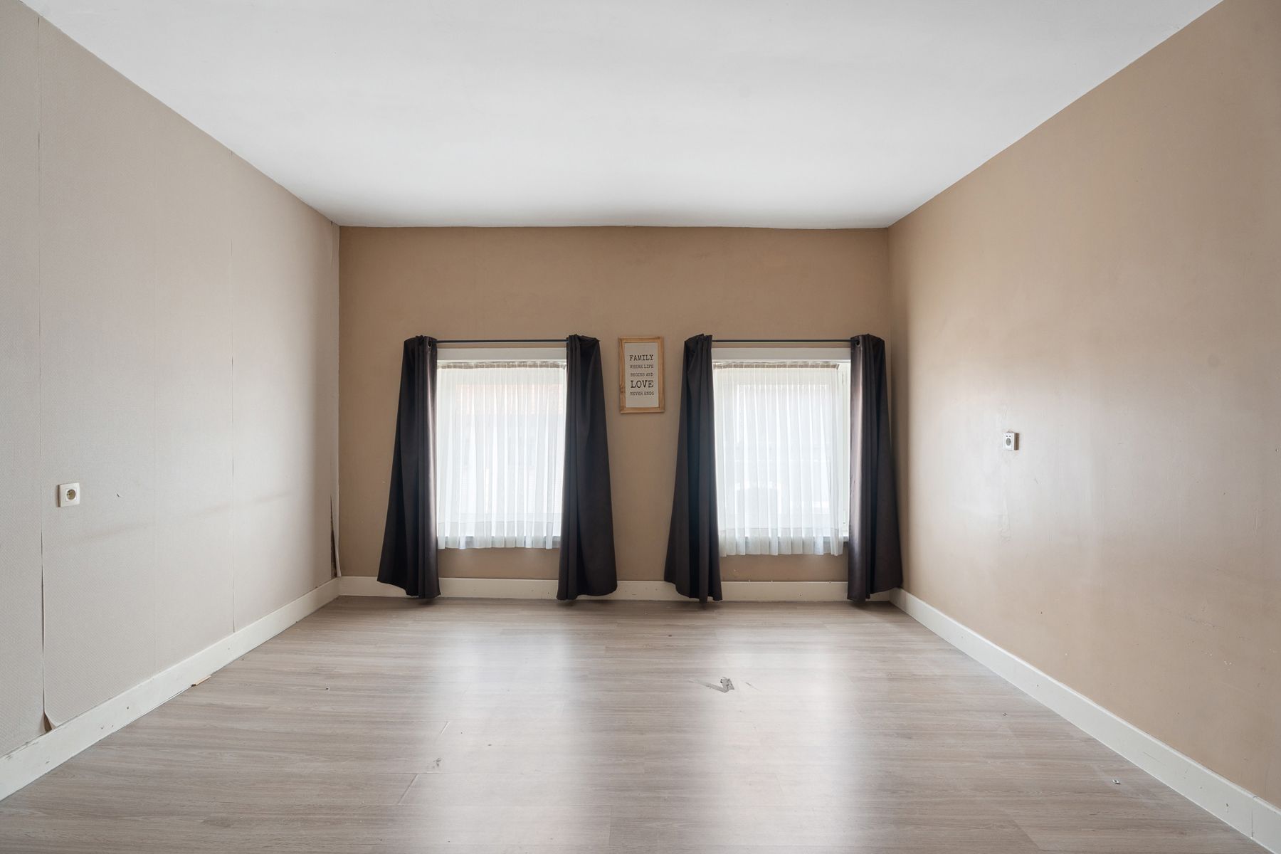 Ruime eigendom met 326 m² woonruimte + 79 m² handel – Gent foto 13