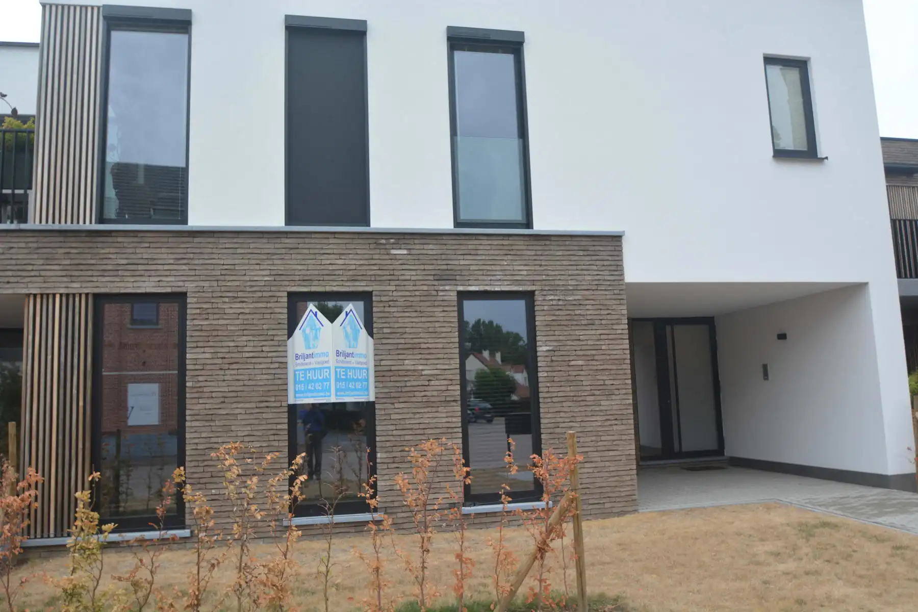 Nieuwbouw appartement met 2 slaapkamers en ruime tuin foto {{pictureIndex}}