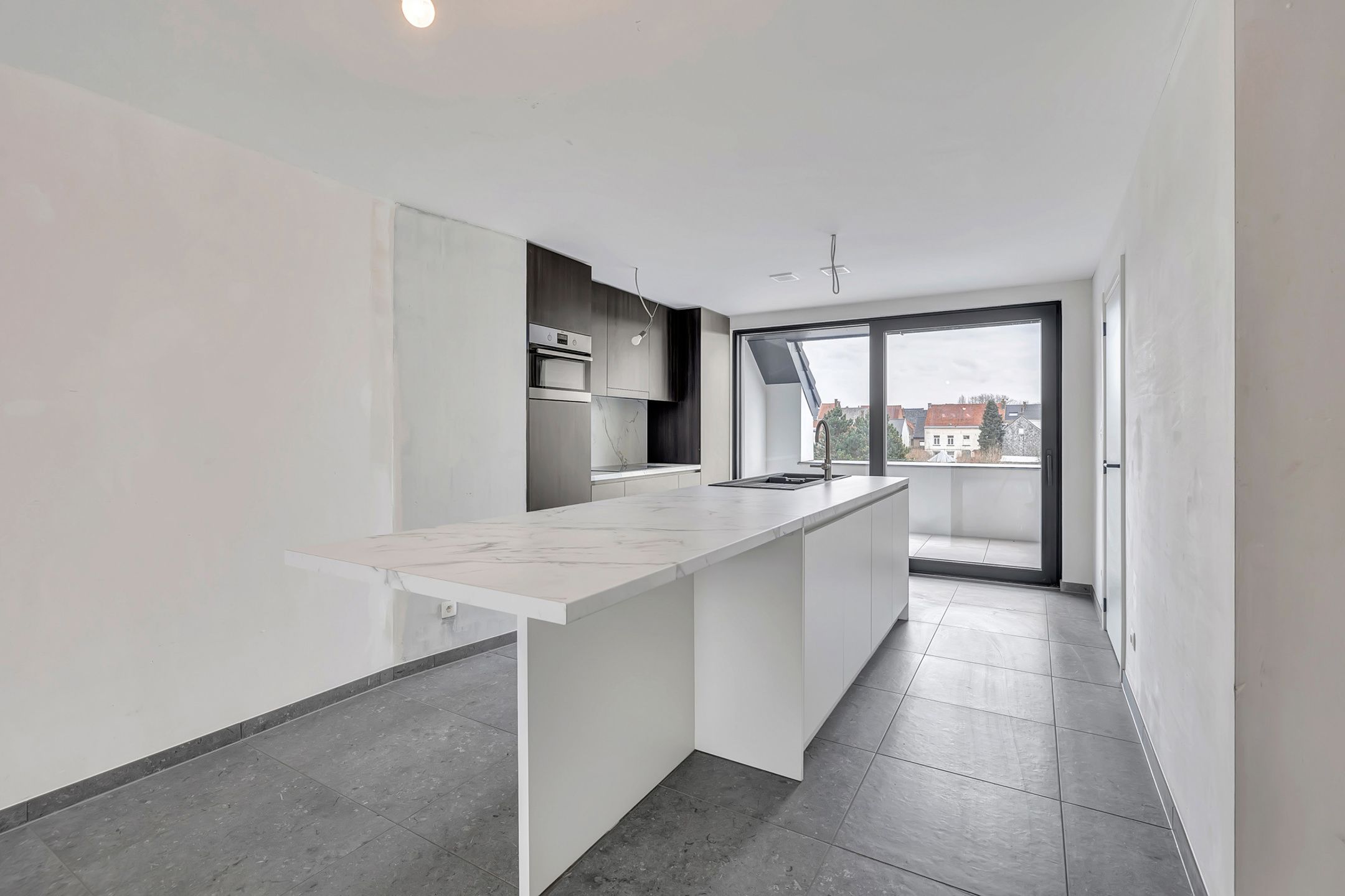 Uniek duplex appartement met twee slaapkamers foto 3