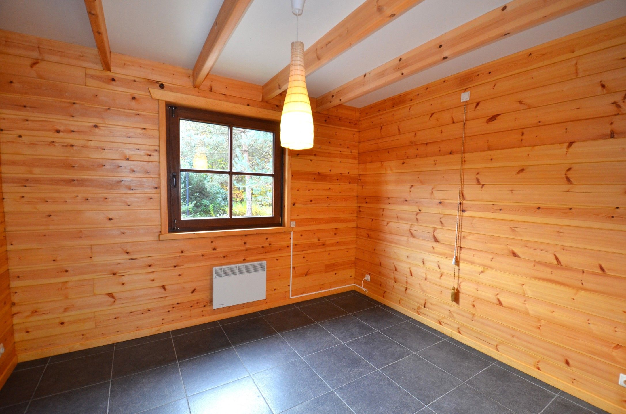 Ruime woning met veel grond foto 12