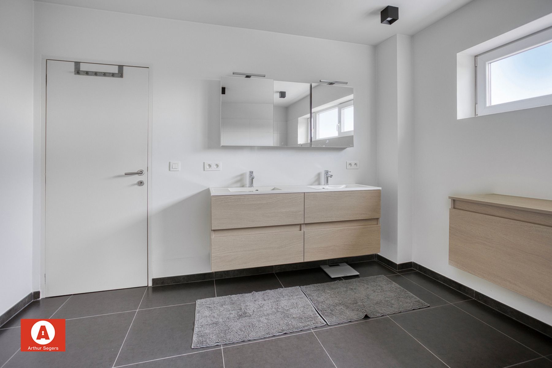 Ruime energiezuinige (EPC = A) woning met zuidwest tuin foto 17