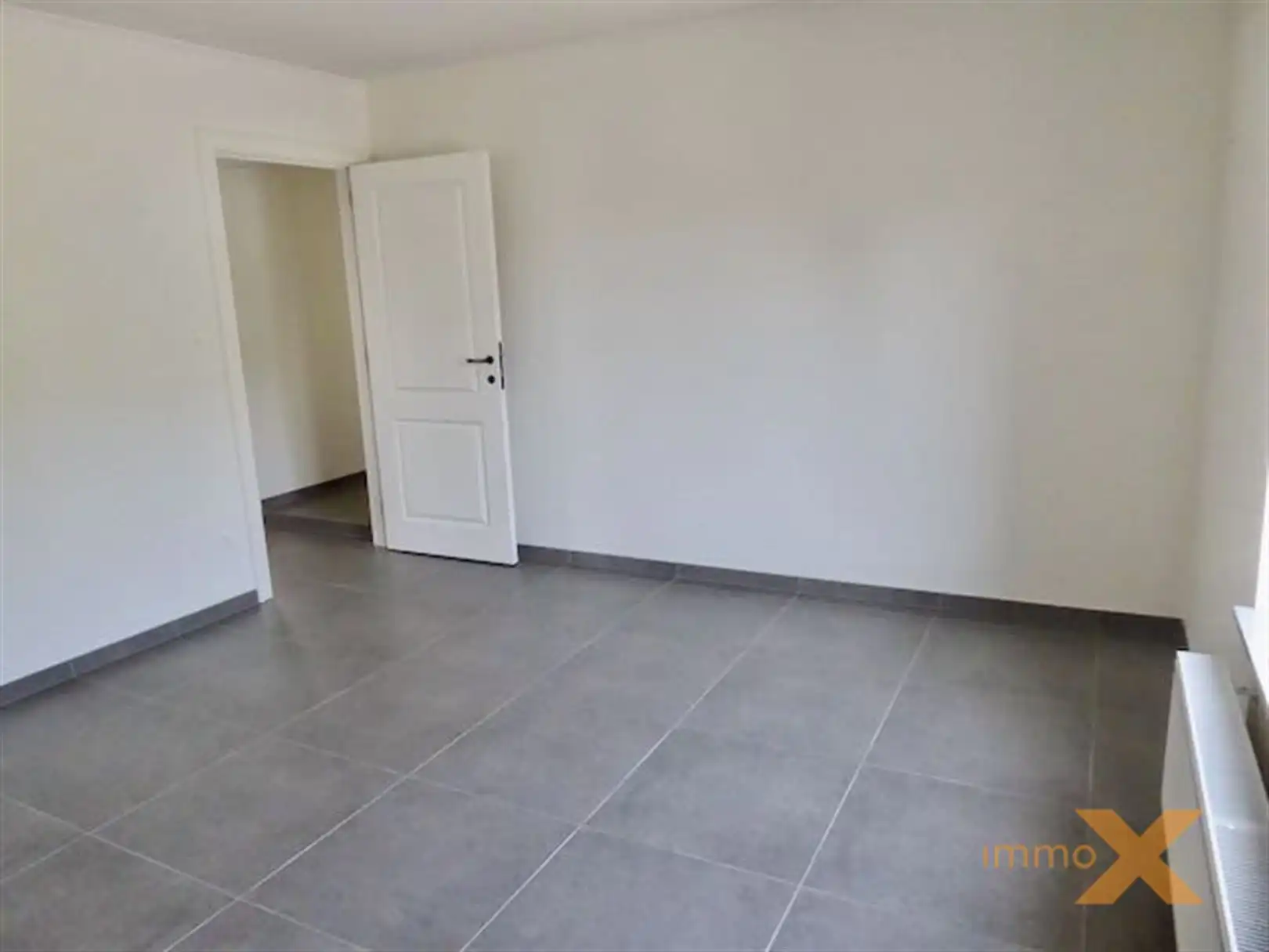 Heel ruim gerenoveerd appartement met leuk terras foto 9