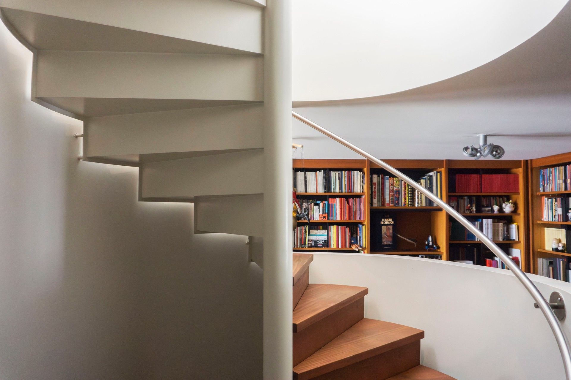 Uniek penthouse met tijdloze luxe, ruimte en zicht over Hasselt. foto 15