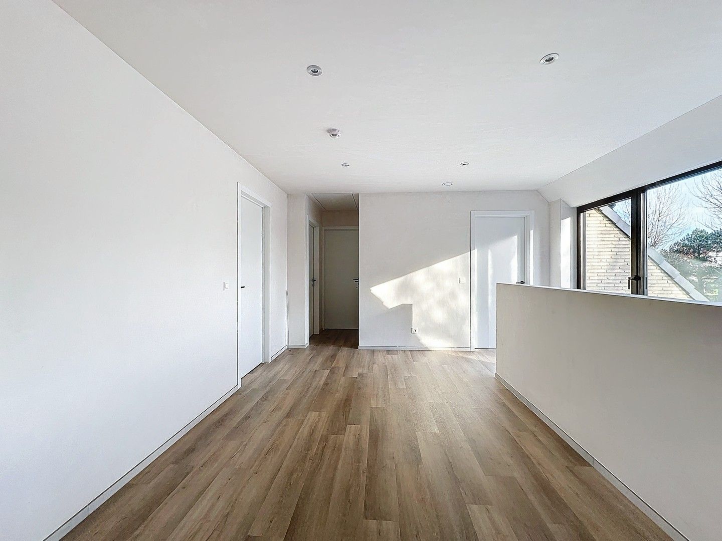 100% Instapklare en riante nieuwbouw villa. foto 13