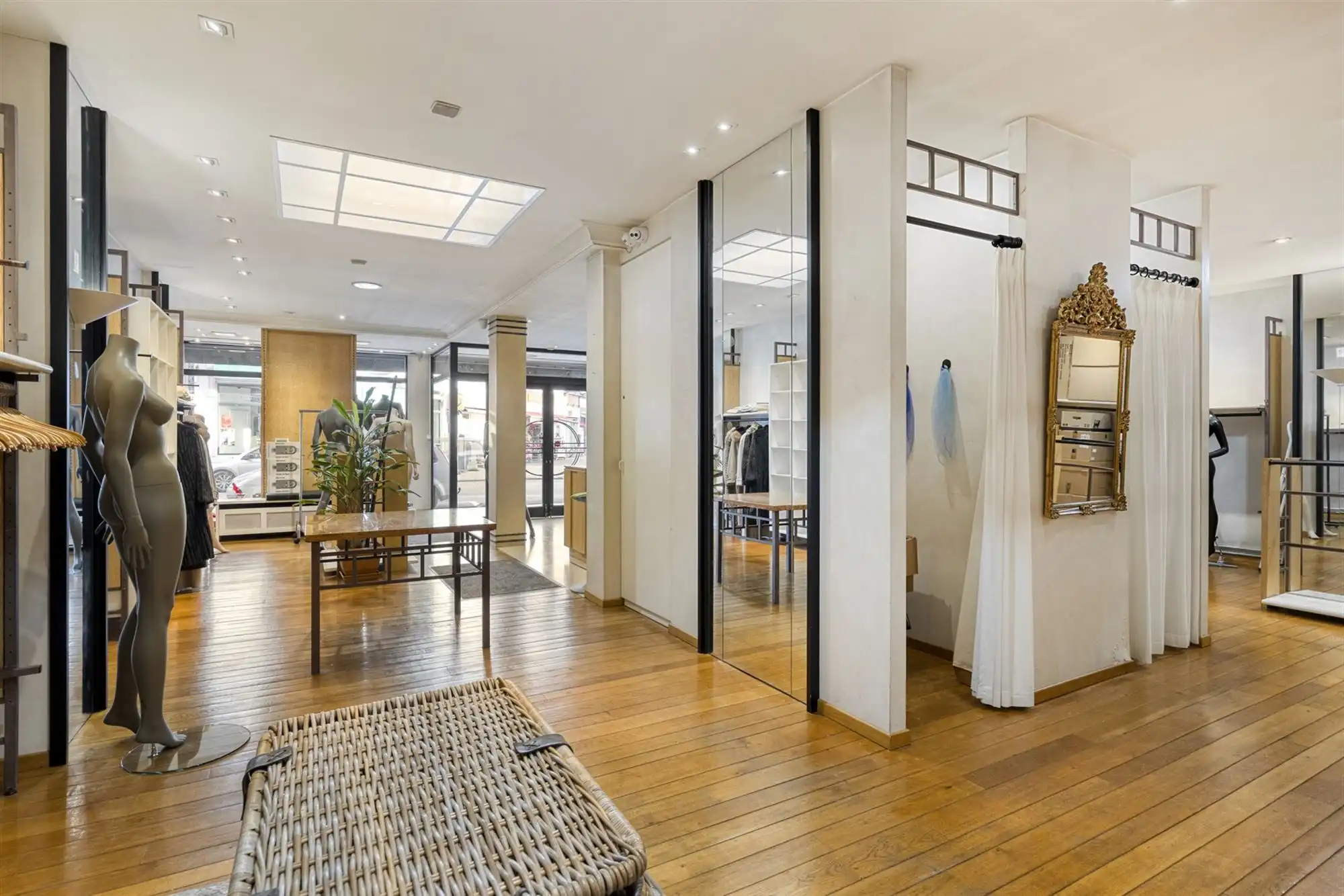 Commercieel pand met woonst op toplocatie. foto 7