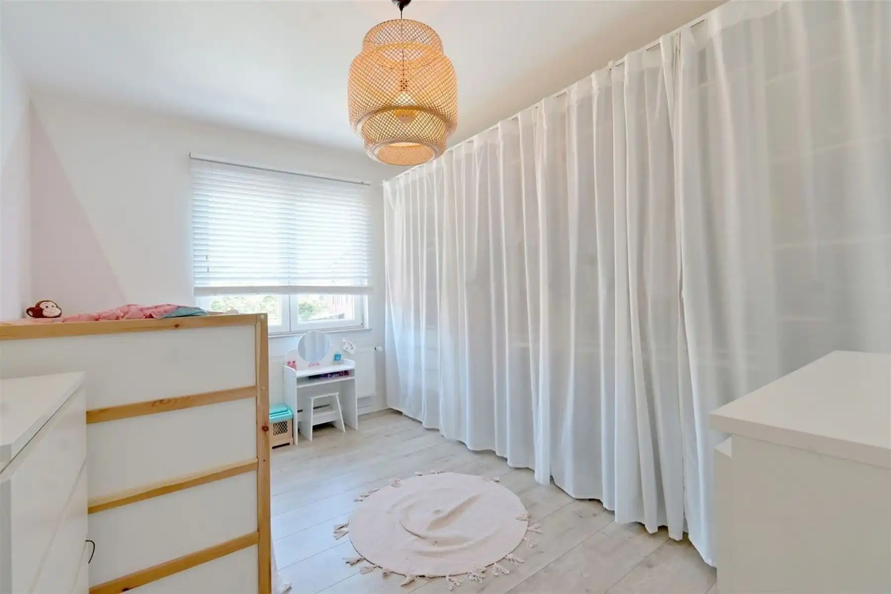 Gerenoveerd appartement met 2 slaapkamers op toplocatie! foto 11