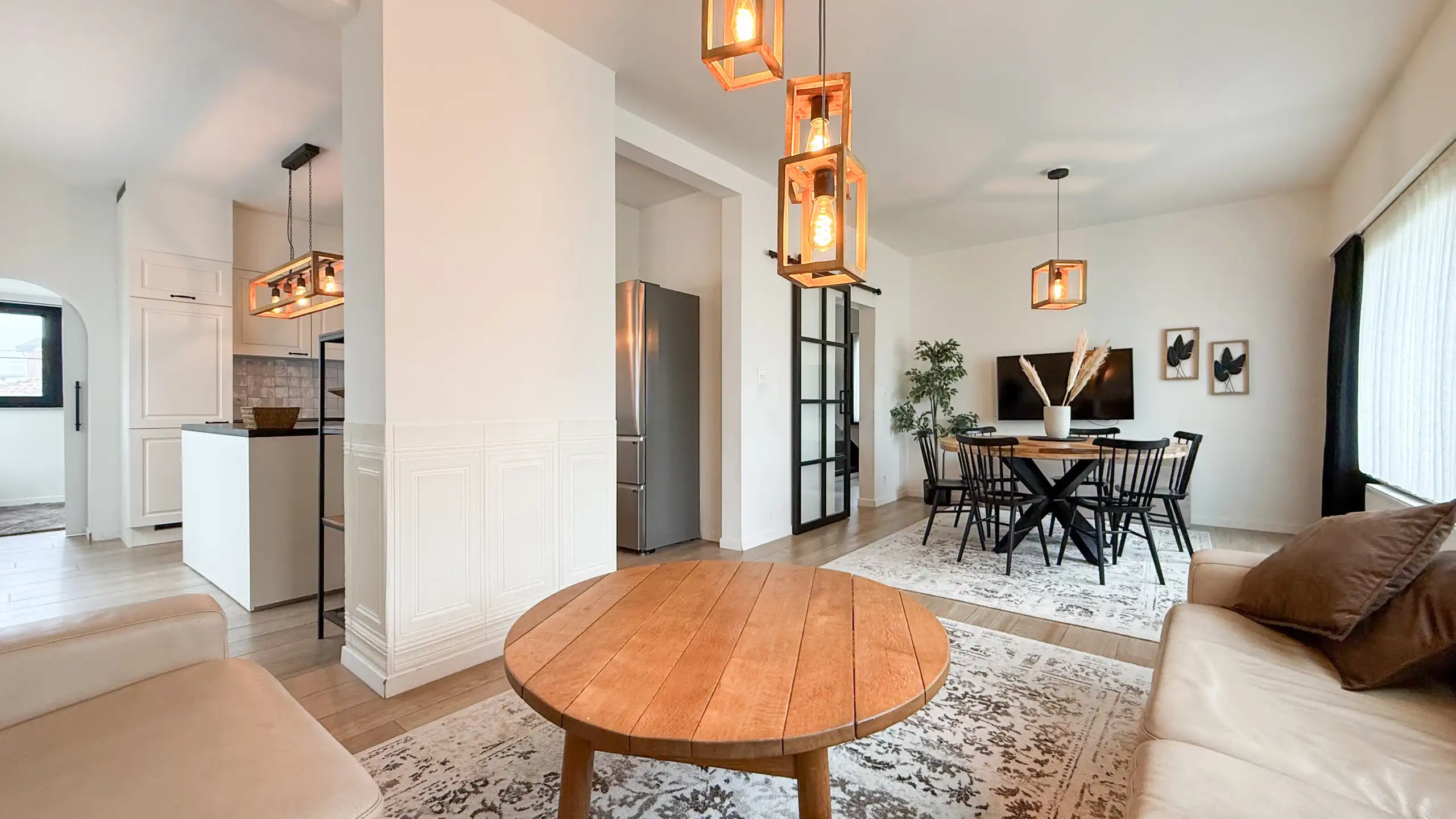 Instapklare open bebouwing met 4 slpk en 2 leefruimtes! foto 2