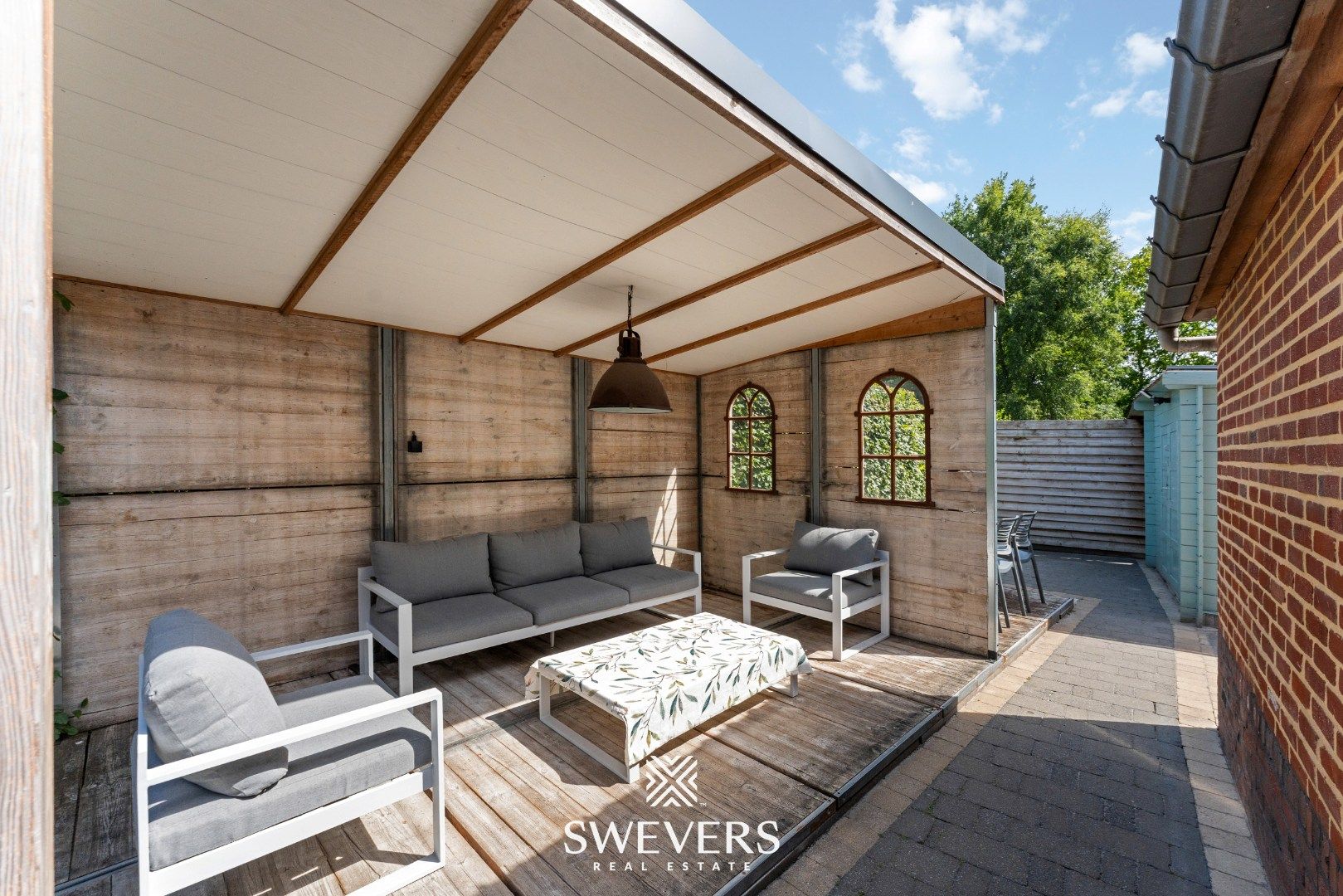 Volledig gerenoveerde en instapklare woning op toplocatie in Helchteren foto 24