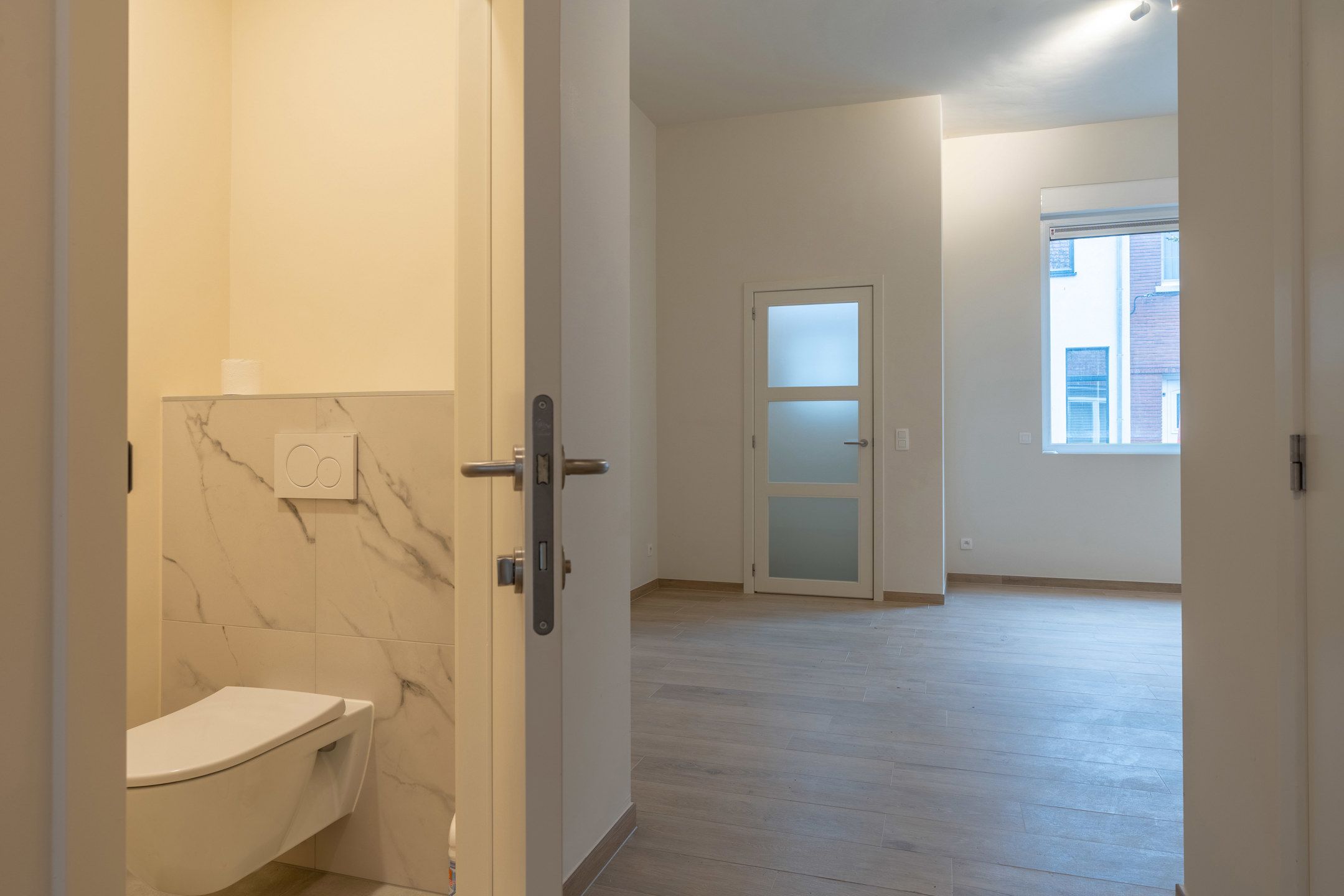 Stadswoning met 3 slpk's, tuin en dubbele garage te Turnhout foto 10