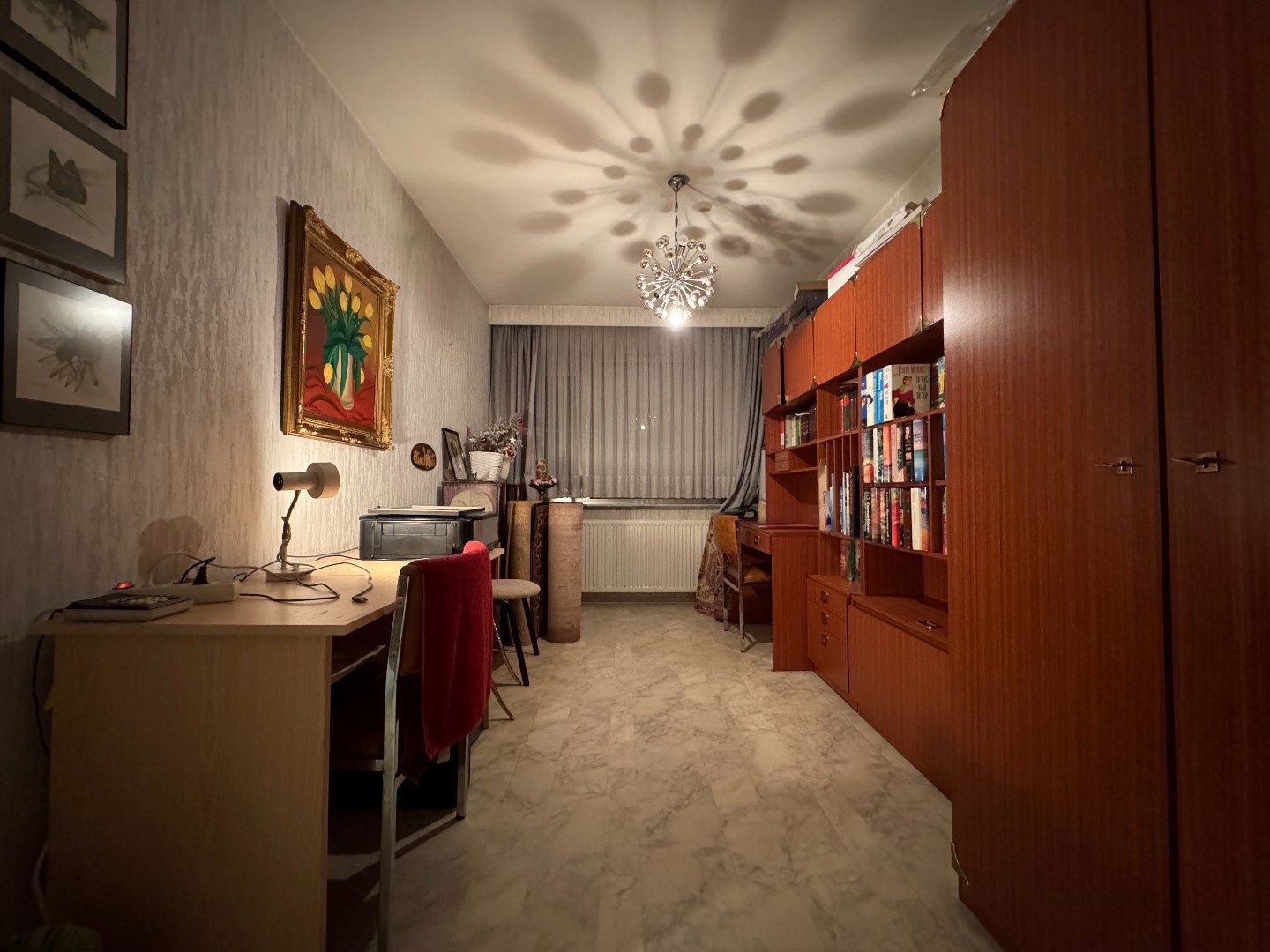 een ruim hoekappartement met 3 SLPK. en 2 autostaanplaatsen foto 8