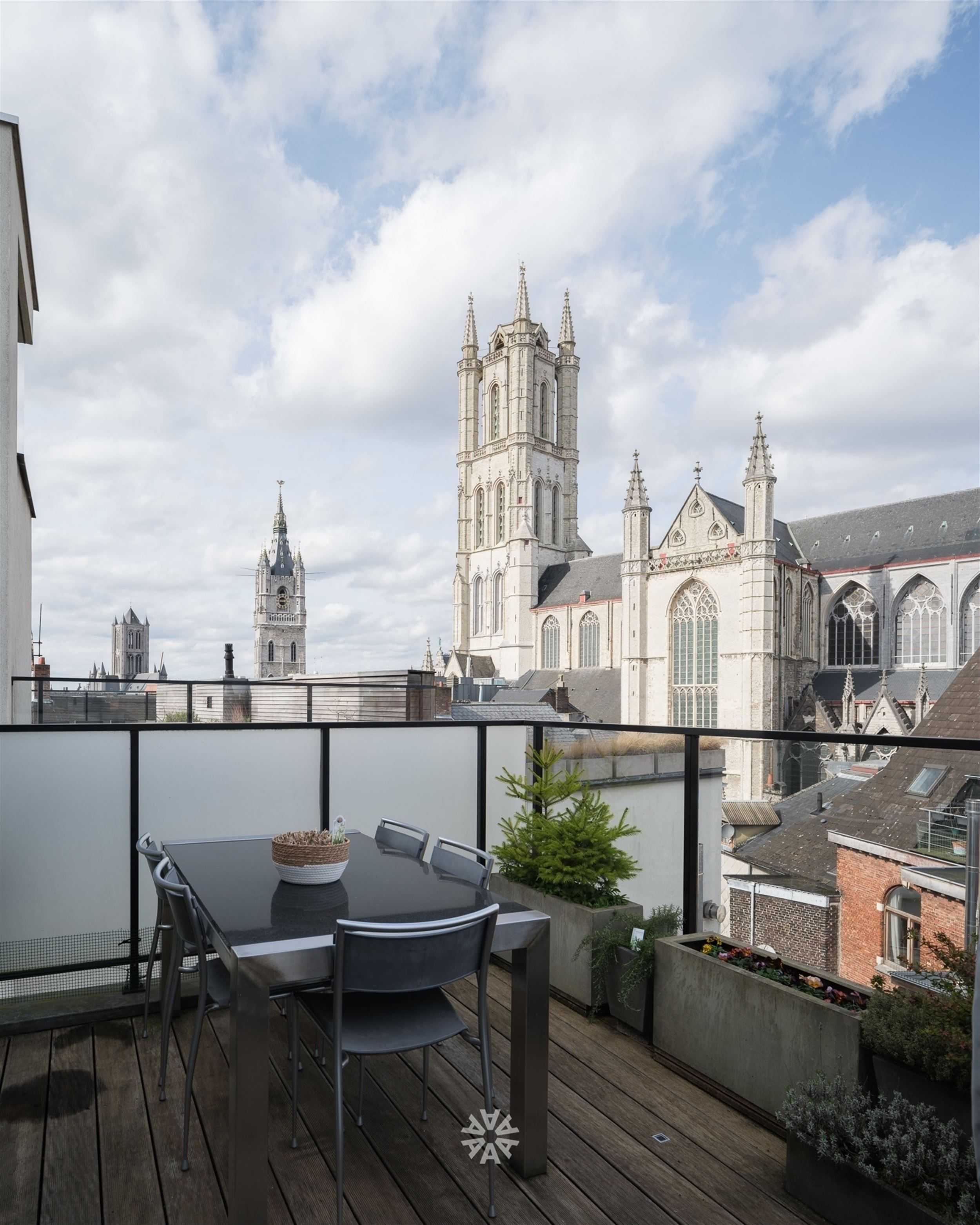 Exclusieve penthouse op unieke locatie met weids zicht over Gent!  foto 5