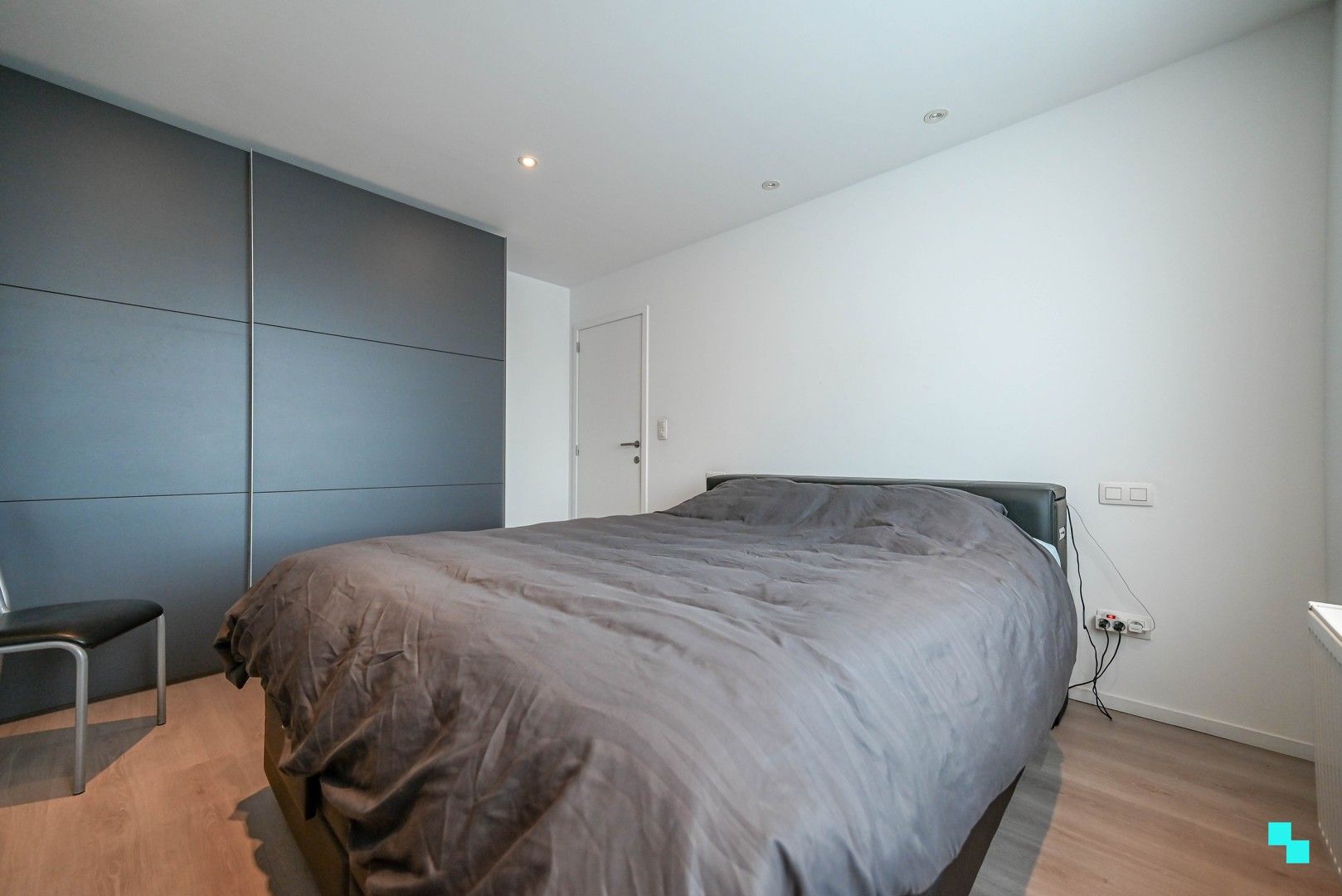 Recent gerenoveerde gezinswoning te Sint-Eloois-Winkel foto 16