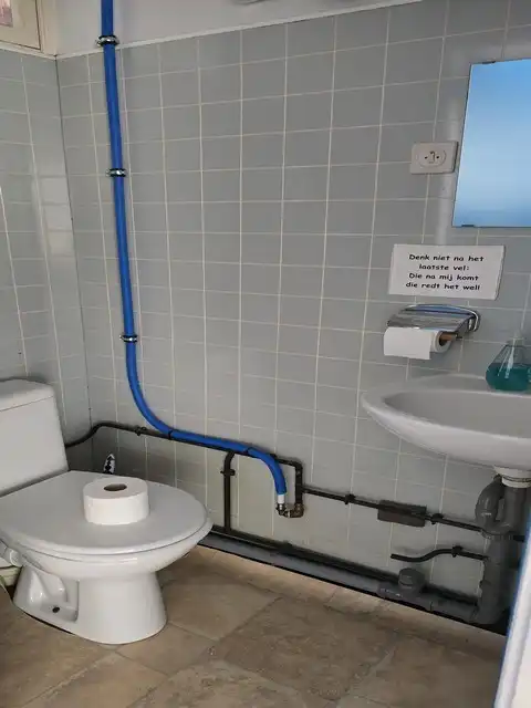Ruim handelspand op ideale locatie foto 11
