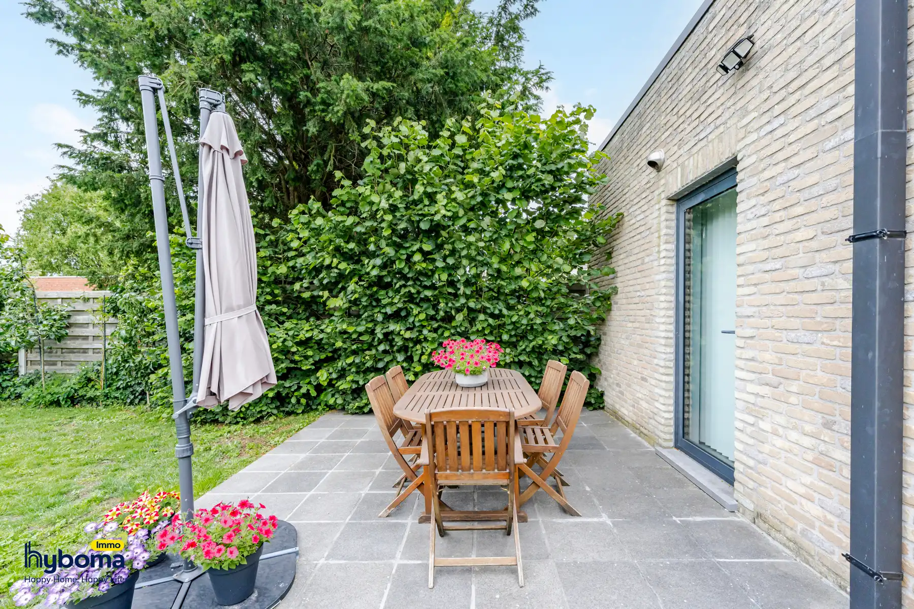 Instapklare woning met handelsruimte in centrum Kortemark foto 21