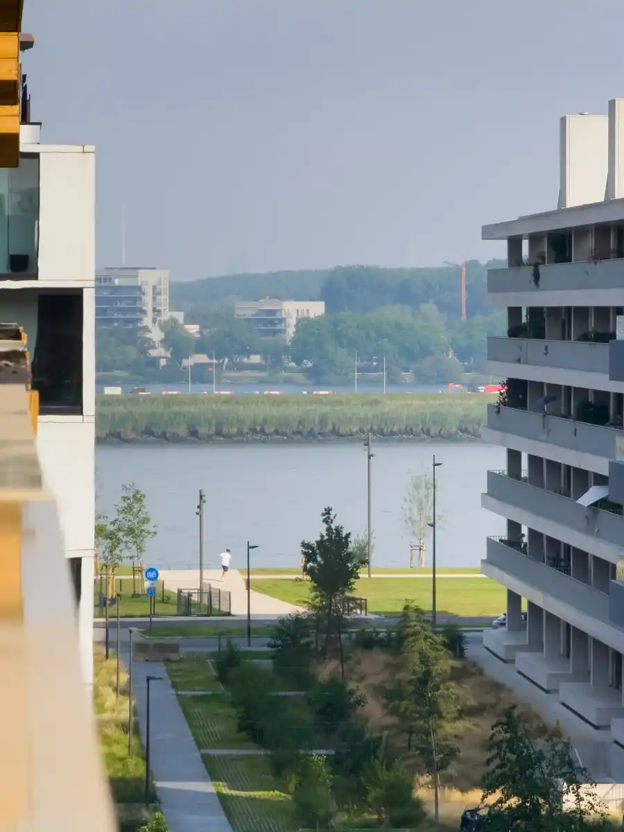 Prachtige penthouse 2 kamer appartement met groot terras foto 11