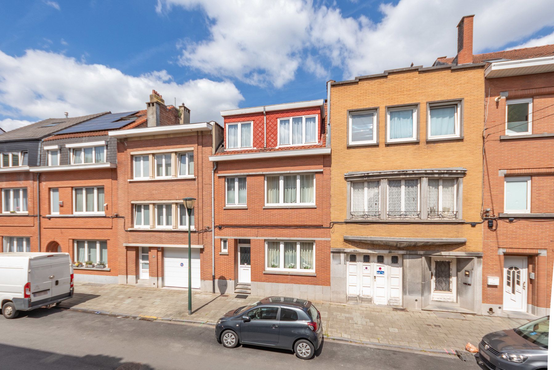 Gunstig gelegen woning met 4 slaapkamers en tuin foto 18
