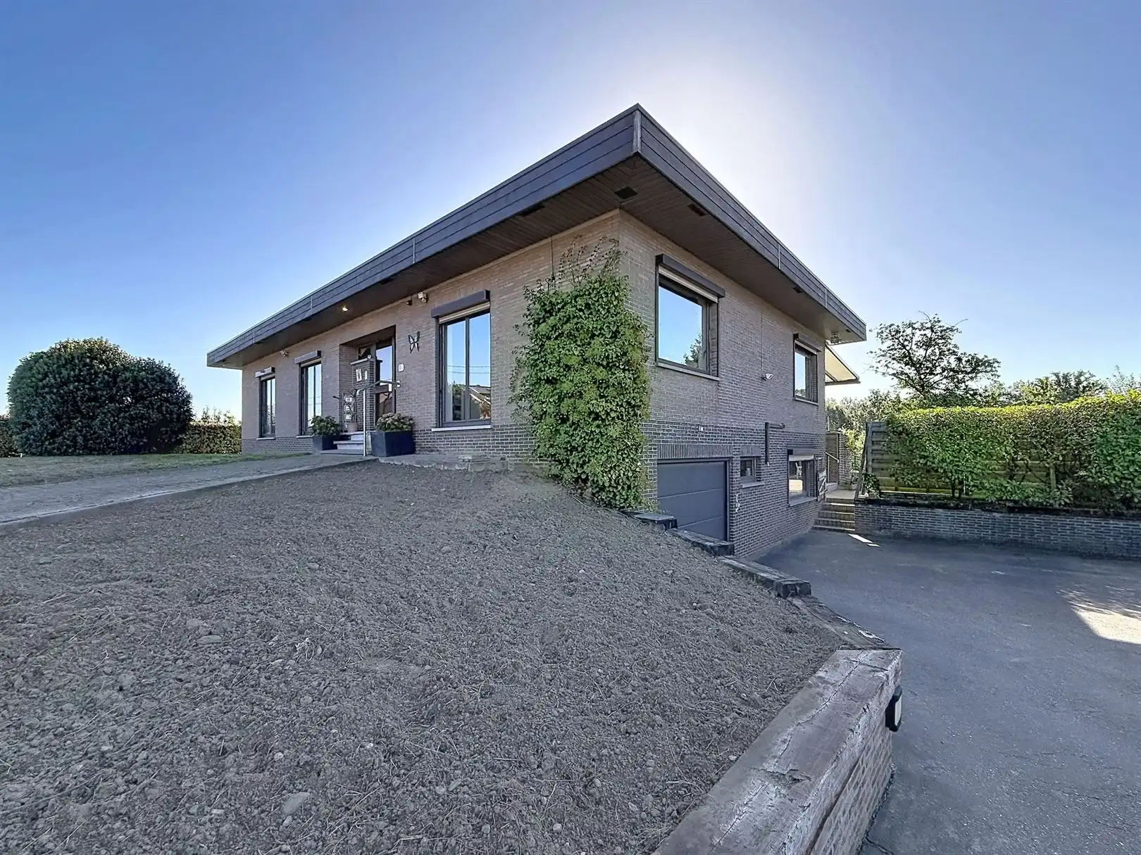 Ruime open bebouwing (bungalow), 3 slpks, 14a 10ca foto 2