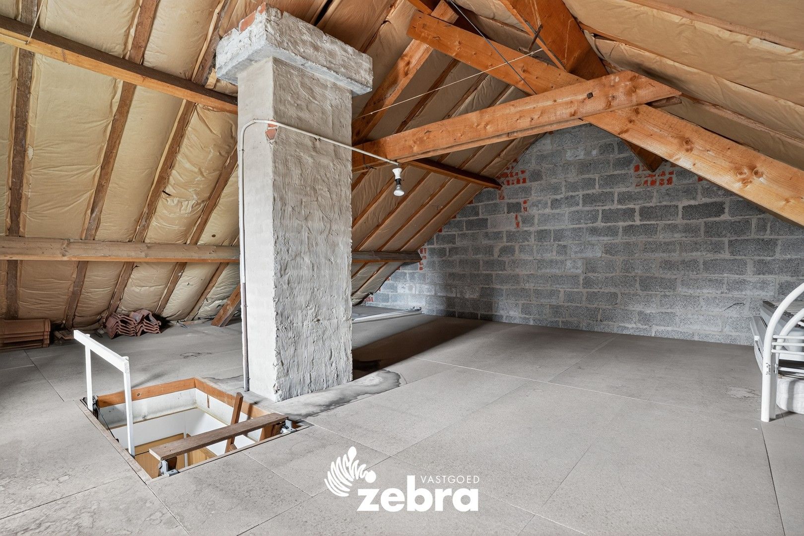 Instapklare woning met 3 slaapkamers en uitweg te Roeselare! foto 21